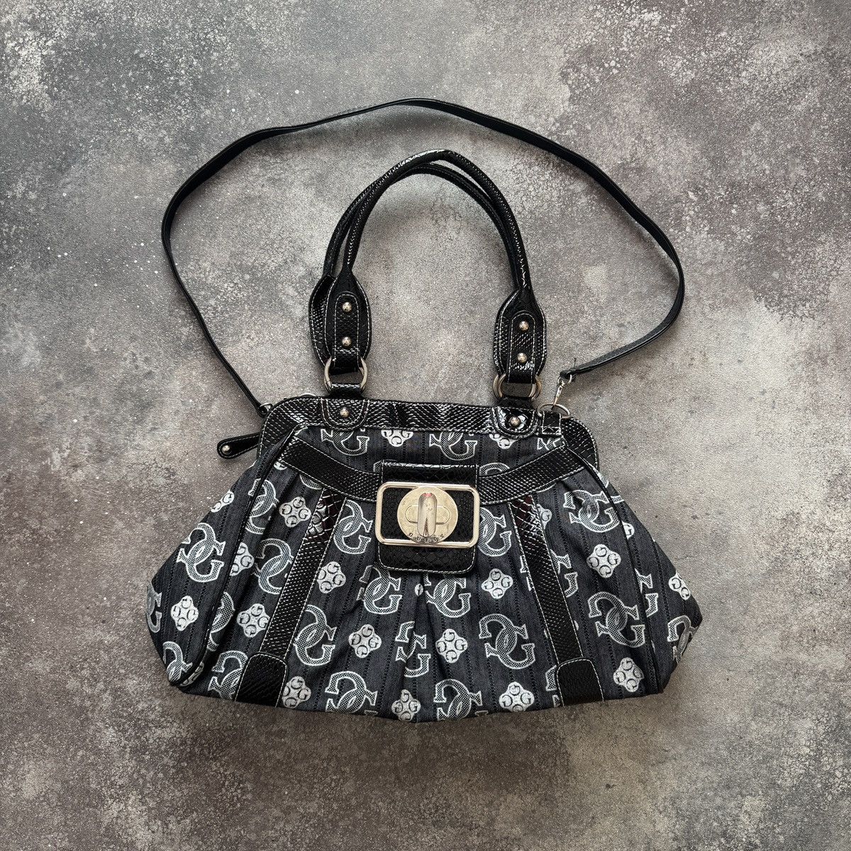 Guess Guess Y2K Vintage 2000’s Glam Monogram Shoulder Bag Size ONE SIZE - 1 Thumbnail