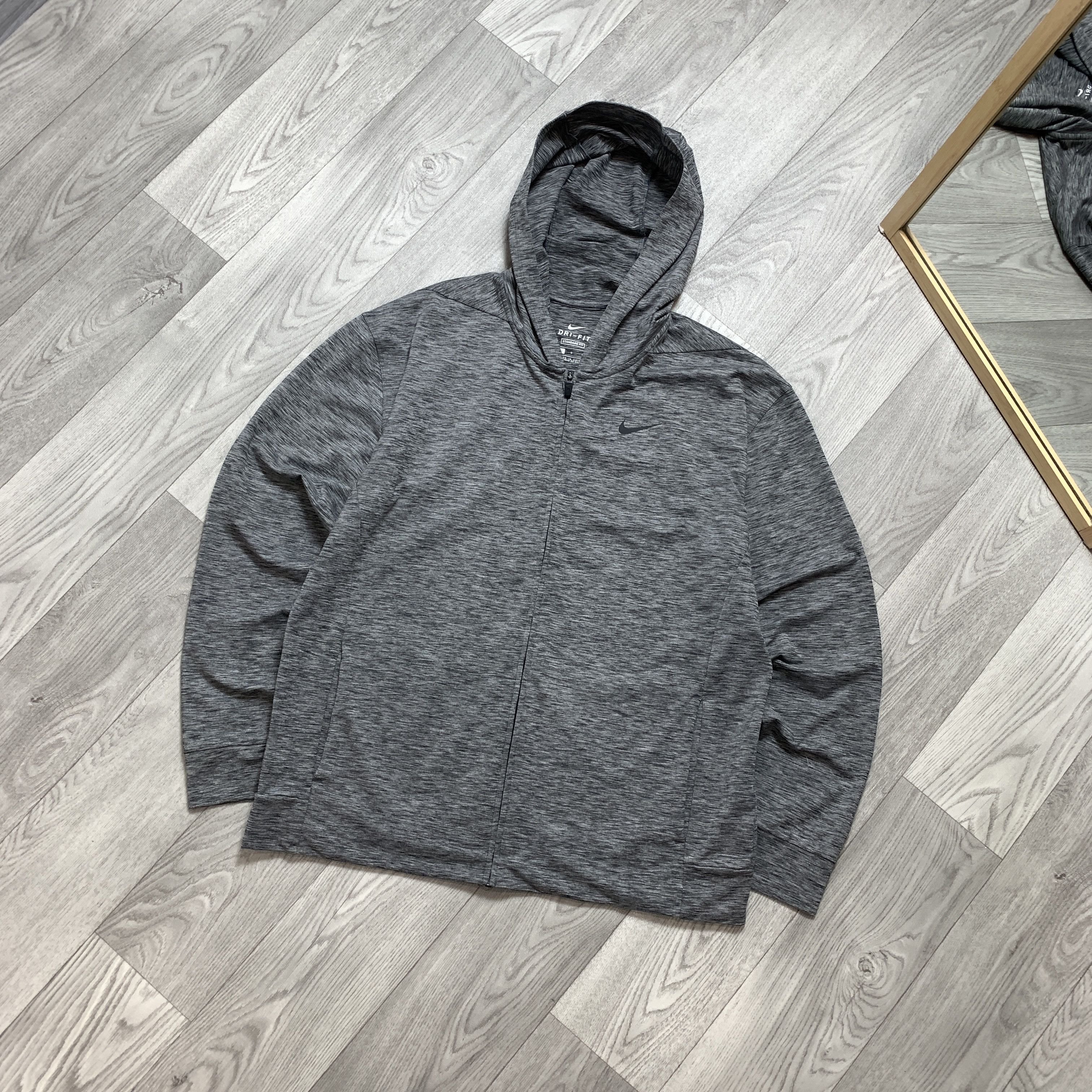 Nike Nike Dri-Fit M Nk Grey Zip Hoodie Running Swoosh Size L Size US L / EU 52-54 / 3 - 1 Thumbnail