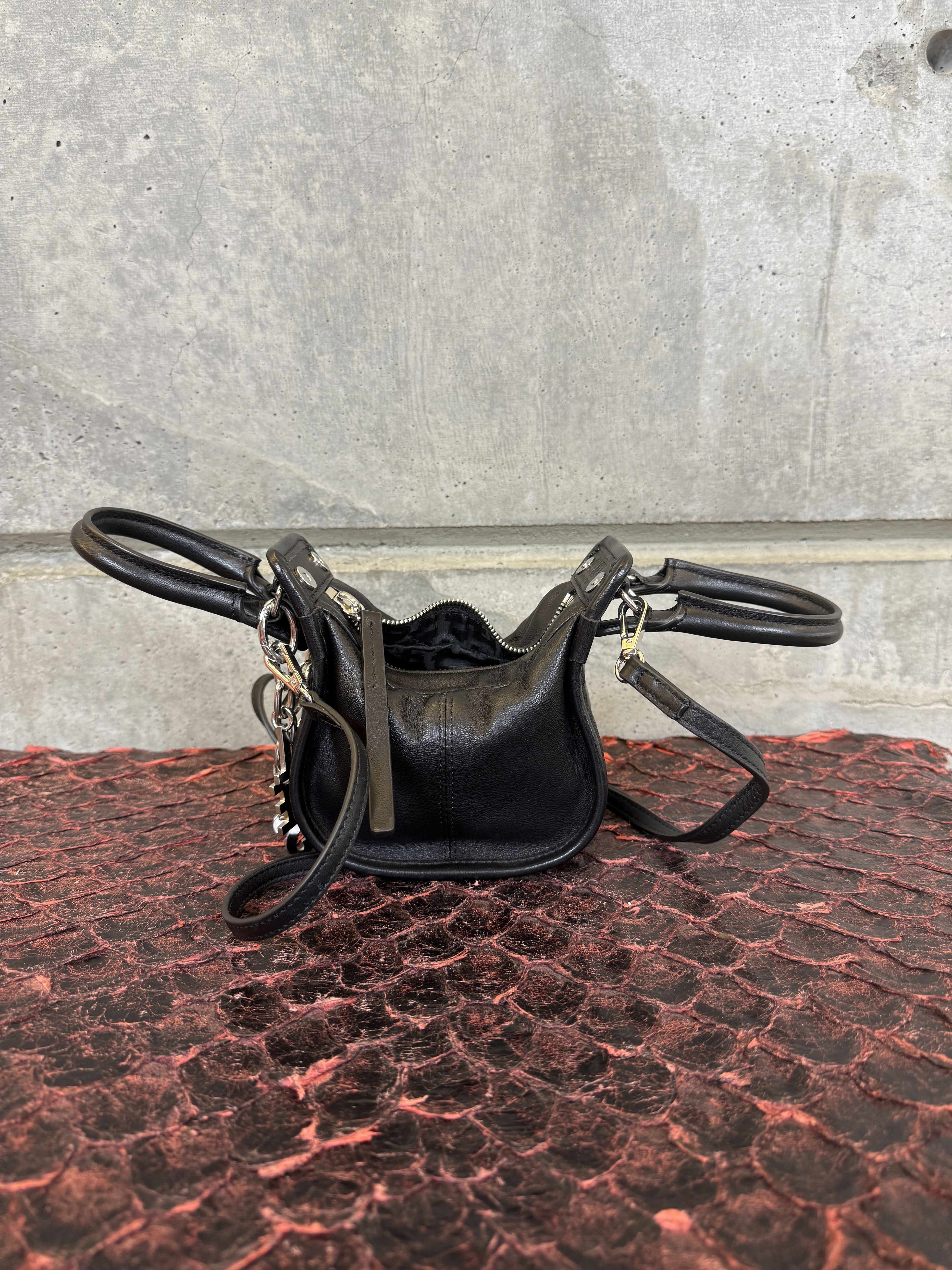 Diesel $875 Diesel D-Vina Bag purse Size ONE SIZE - 6 Thumbnail