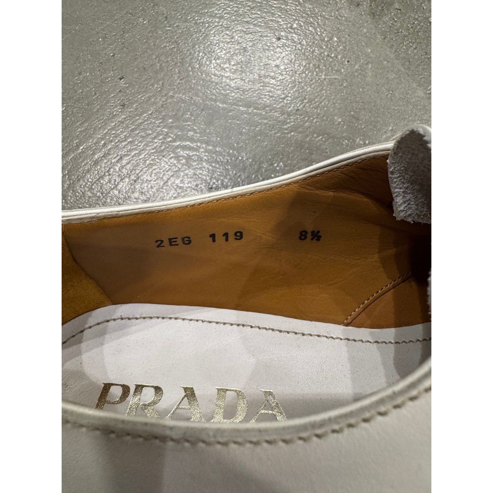 Prada 2000s Prada white leather derby shoes Size US 9 / EU 42 - 8 Thumbnail