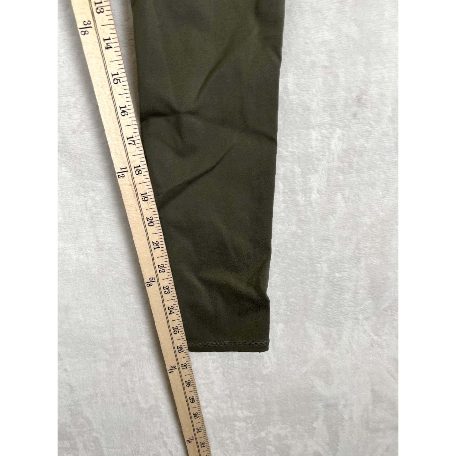 Fabletics Fabletics Leggings Womens Small Green Motion365 High Waisted Athletic Yoga Pants Size 28" / US 6 / IT 42 - 7 Thumbnail