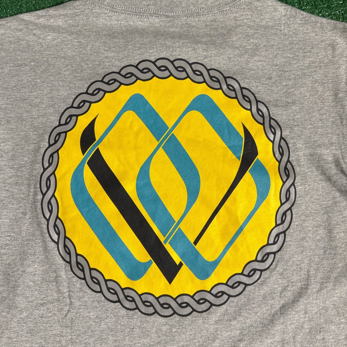 October's Very Own Octobers Very Own OVO Cuban Link Crest Pocket Tee Size S Size US S / EU 44-46 / 1 - 5 Thumbnail