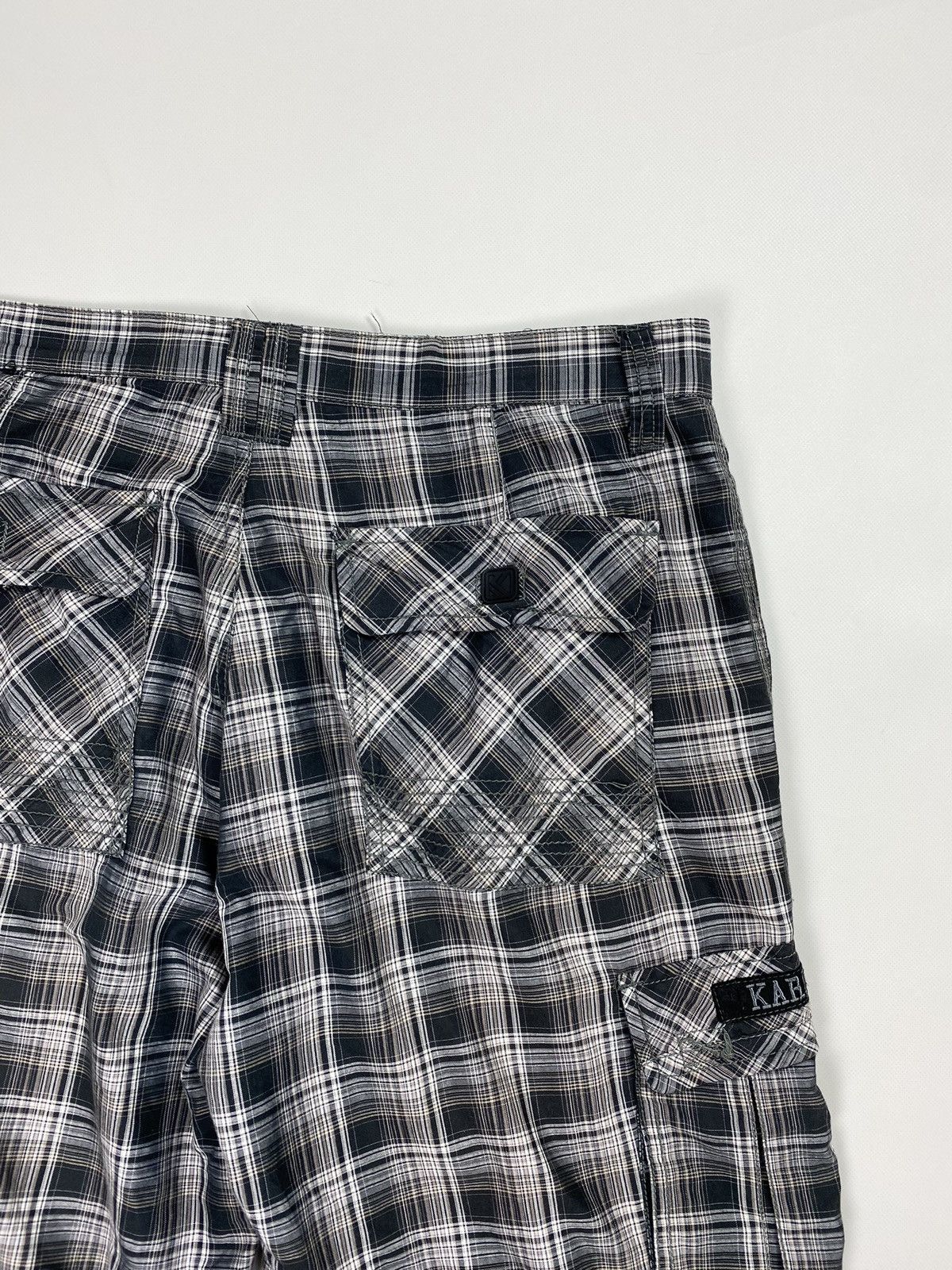 Karl Kani × Vintage Karl Kani men’s checked cargo rap shorts size 36 Size US 36 / EU 52 - 23 Thumbnail