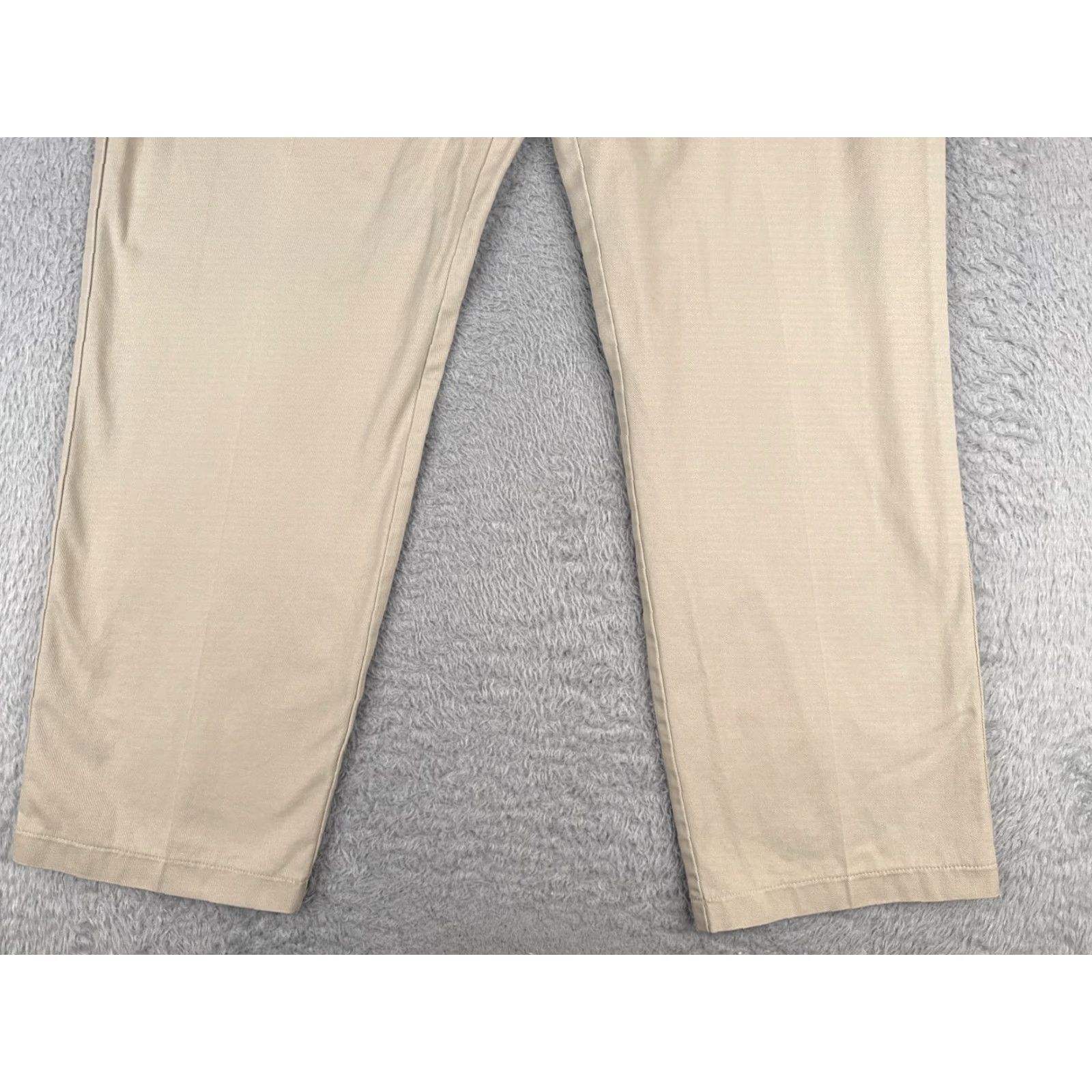 Tommy Hilfiger Tommy Hilfiger Pants Mens 36 Beige Pleated Front Khaki Cotton Twill Casual 36x32 Size US 36 / EU 52 - 2 Thumbnail
