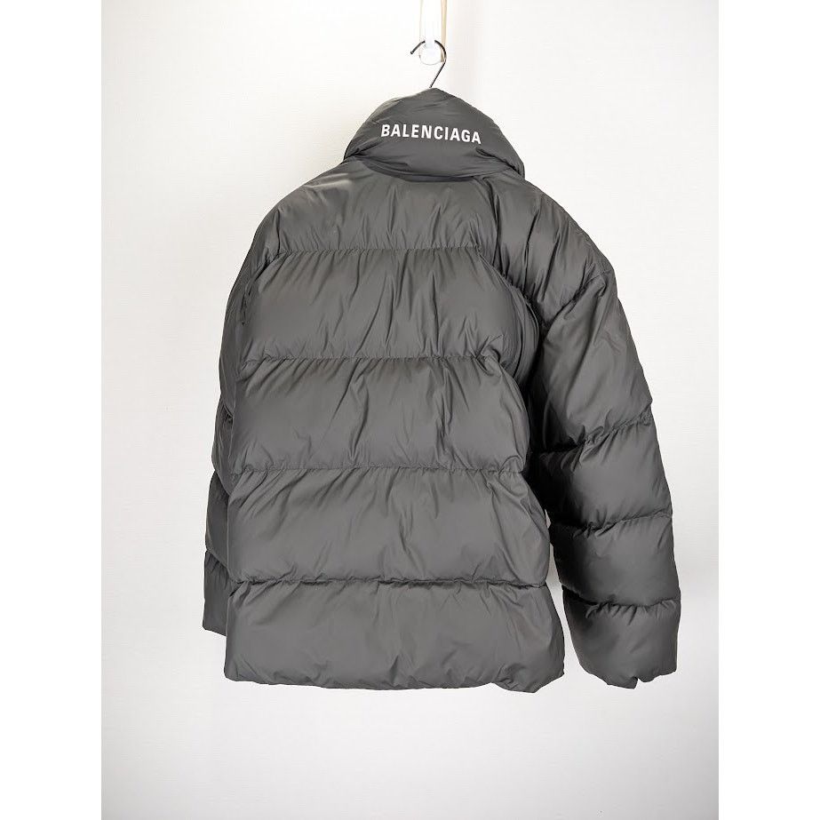 Balenciaga o1rshd1 Wrap Puffer Coated Light Nylon in Black Size US S / EU 44-46 / 1 - 8 Thumbnail