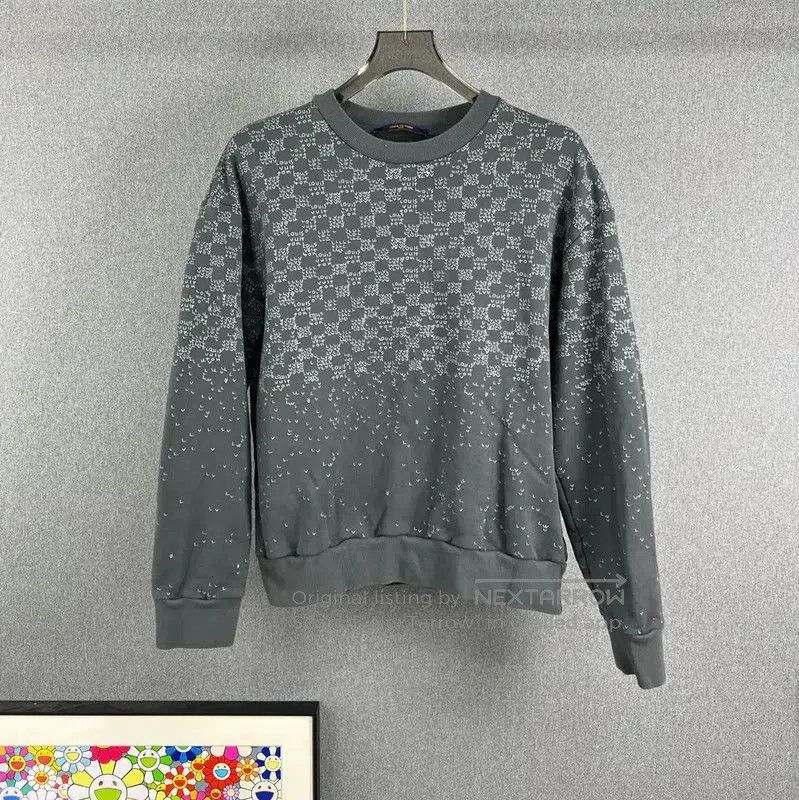 Louis Vuitton Louis Vuitton Gray Men's Sweatshirt L Size . Size US L / EU 52-54 / 3 - 1 Thumbnail