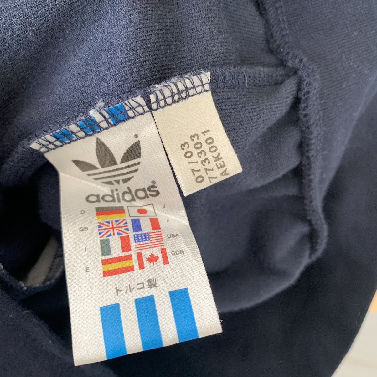 Adidas Vintage Adidas Japan Velvet Training Sport Jacket Size US XL / EU 56 / 4 - 6 Thumbnail