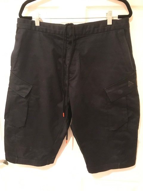 Nike ACG NikeLab ACG Front Pocket Cargo Shorts Large 829576-010