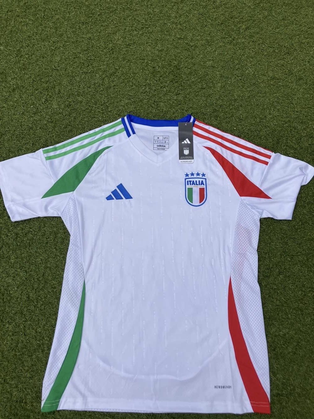 Adidas Italy football jersey Size US M / EU 48-50 / 2 - 1 Thumbnail