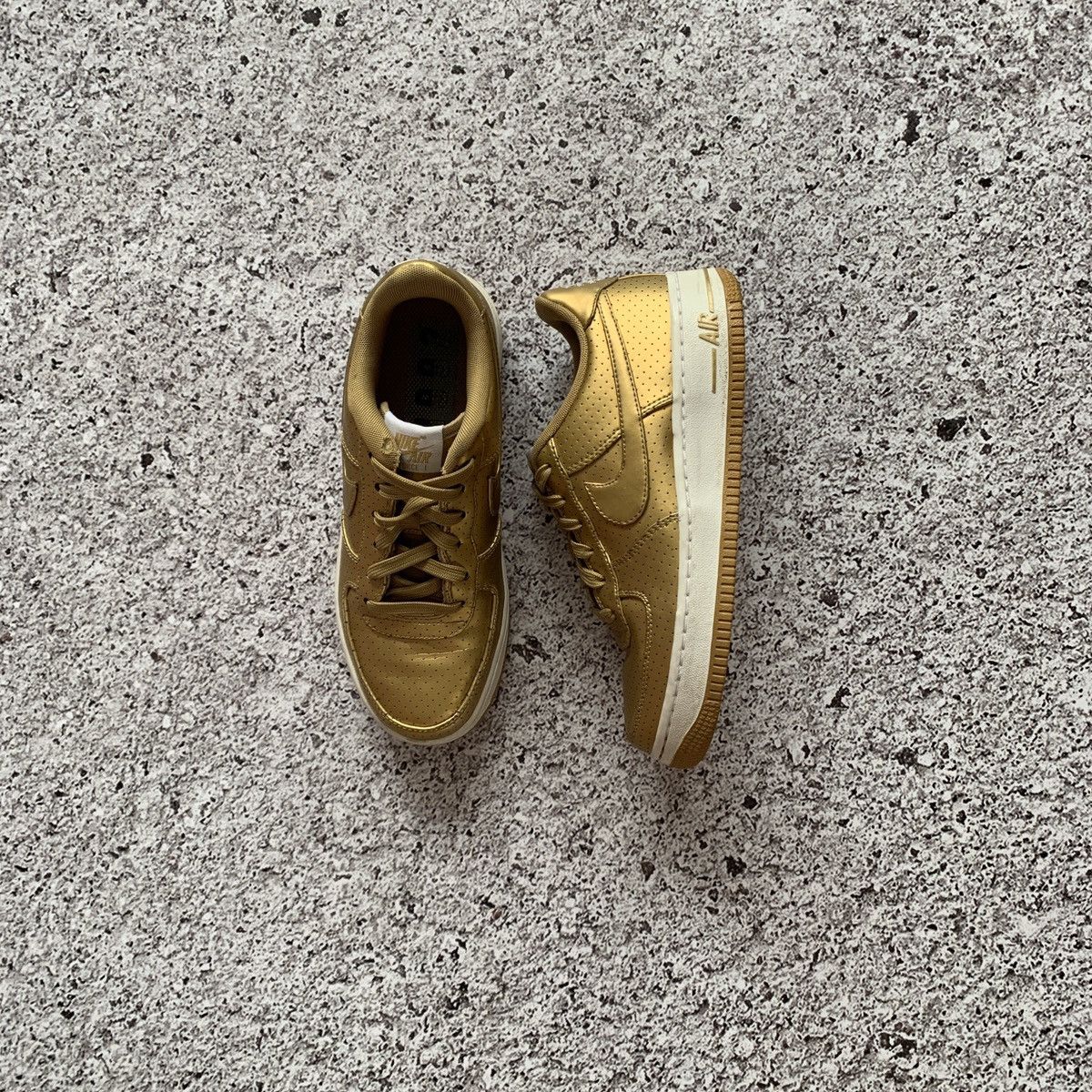 Nike Nike air force 07 lv8 gold basketball Size US 7.5 / IT 37.5 - 1 Thumbnail