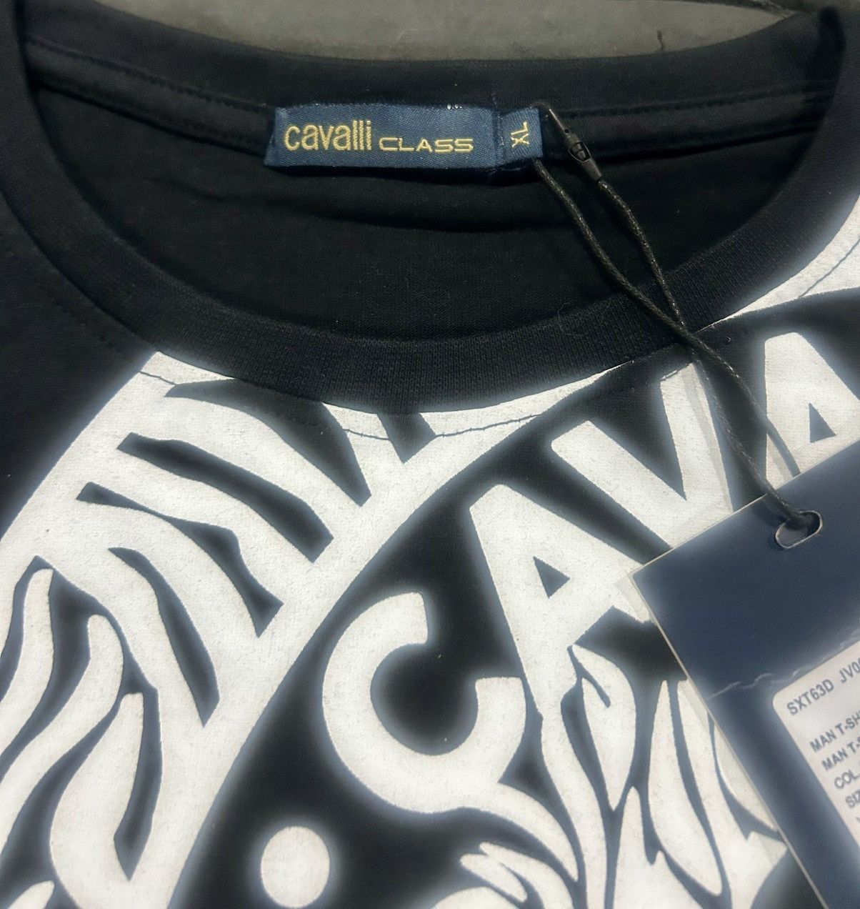Cavalli Class Cavalli Class Lion Logo Graphic T-Shirt size XL Size US XL / EU 56 / 4 - 7 Thumbnail