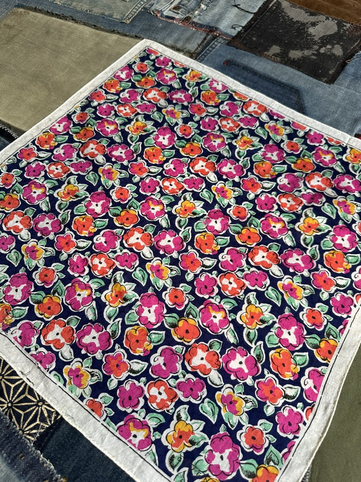 Givenchy × Vintage Vintage Givenchy Handkerchief/ Neckerchief/ Bandana Size ONE SIZE - 4 Thumbnail