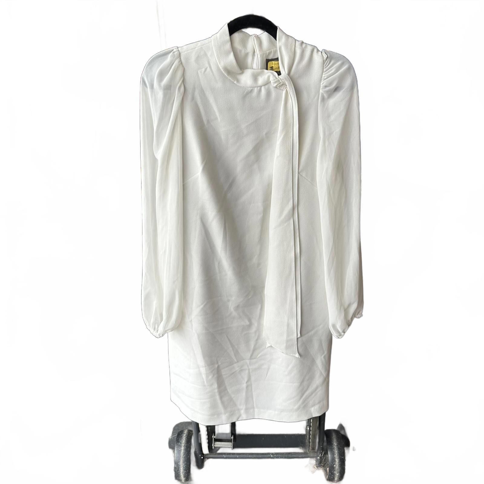 Vince Camuto Elegant Vince Camuto White Dress with Tie Detail Size M / US 6-8 / IT 42-44 - 1 Thumbnail