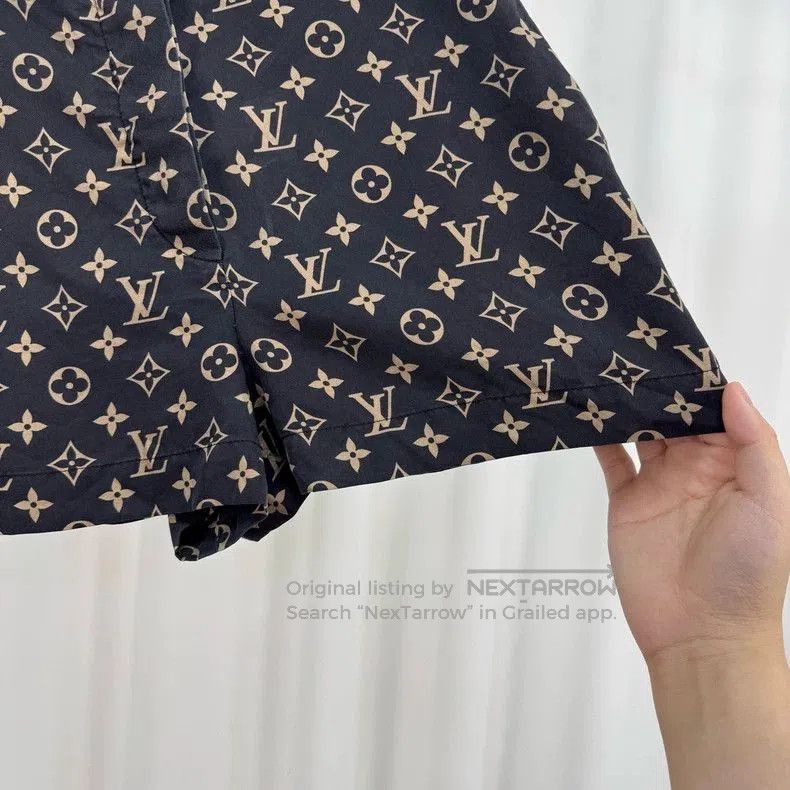 Louis Vuitton Louis Vuitton Monogram Silk Shorts. Size US 36 / EU 52 - 4 Thumbnail
