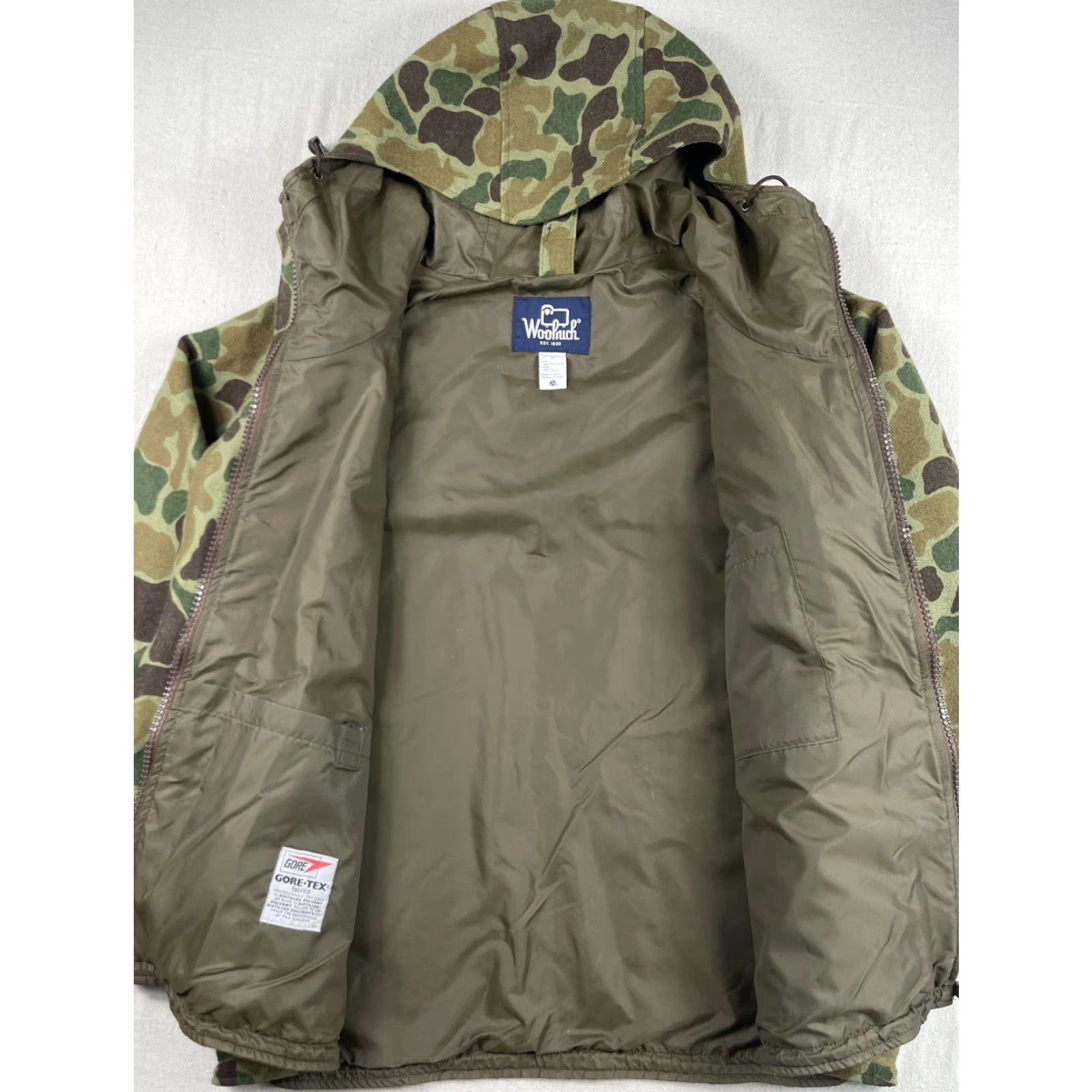 Vintage Vintage Woolrich Mens Wool Camo Hunting Jacket Frog Skin Gore-Tex Lined Sz XL Size US XL / EU 56 / 4 - 3 Thumbnail
