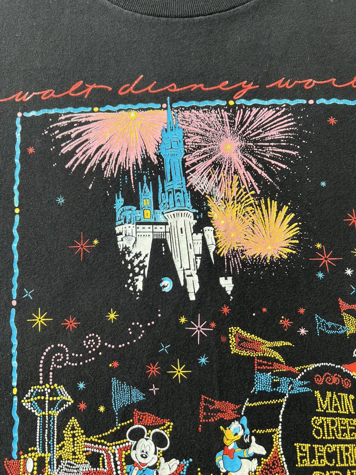 Disney Vintage 1991 Disney The Main Street Electrical Parade Tshirt Size US XL / EU 56 / 4 - 5 Thumbnail
