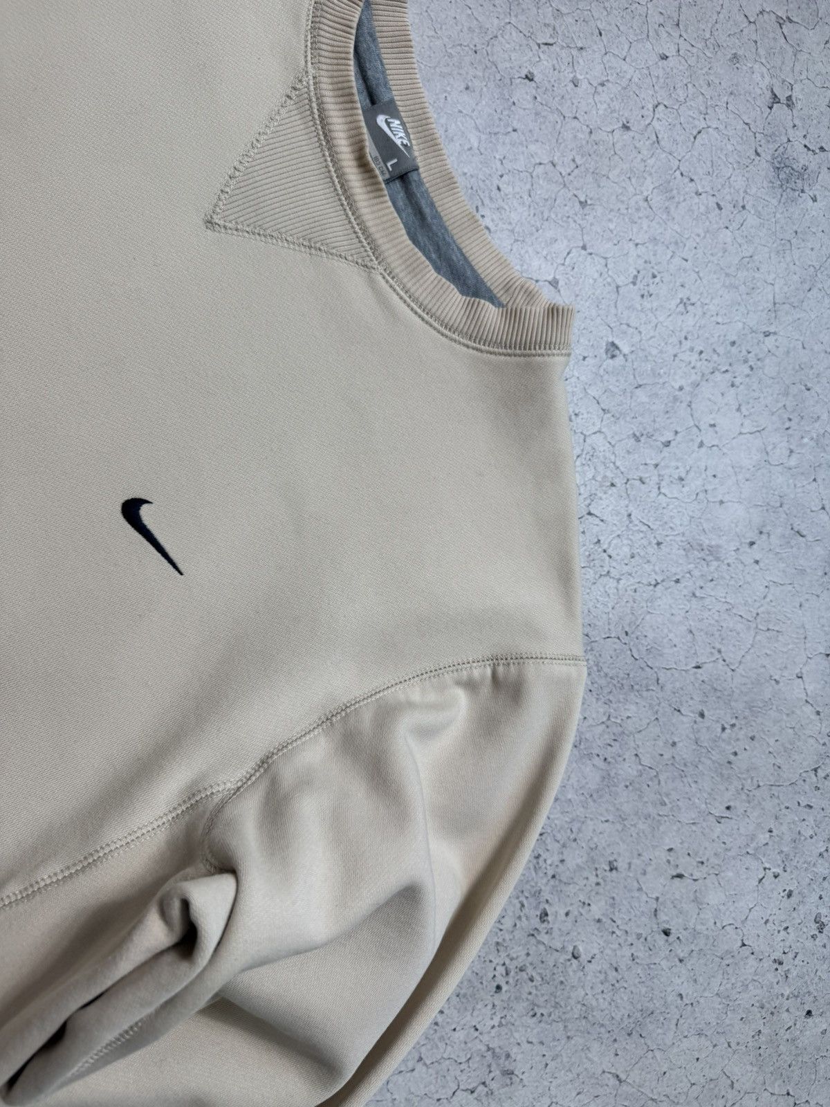 Nike Vintage Nike Beige Sweatshirt Y2K Hype Size US L / EU 52-54 / 3 - 6 Thumbnail
