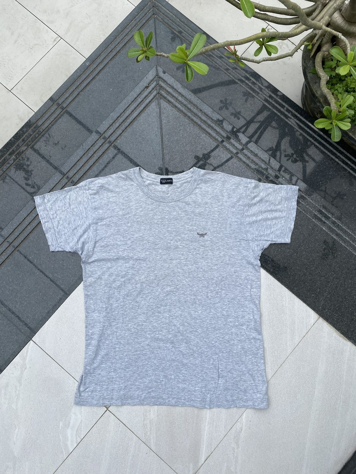 MCM × Vintage 90’s MCM LEGERE RARE LOGO Y2K RETRO CASUAL TEE TSHIRT Size US L / EU 52-54 / 3 - 1 Thumbnail