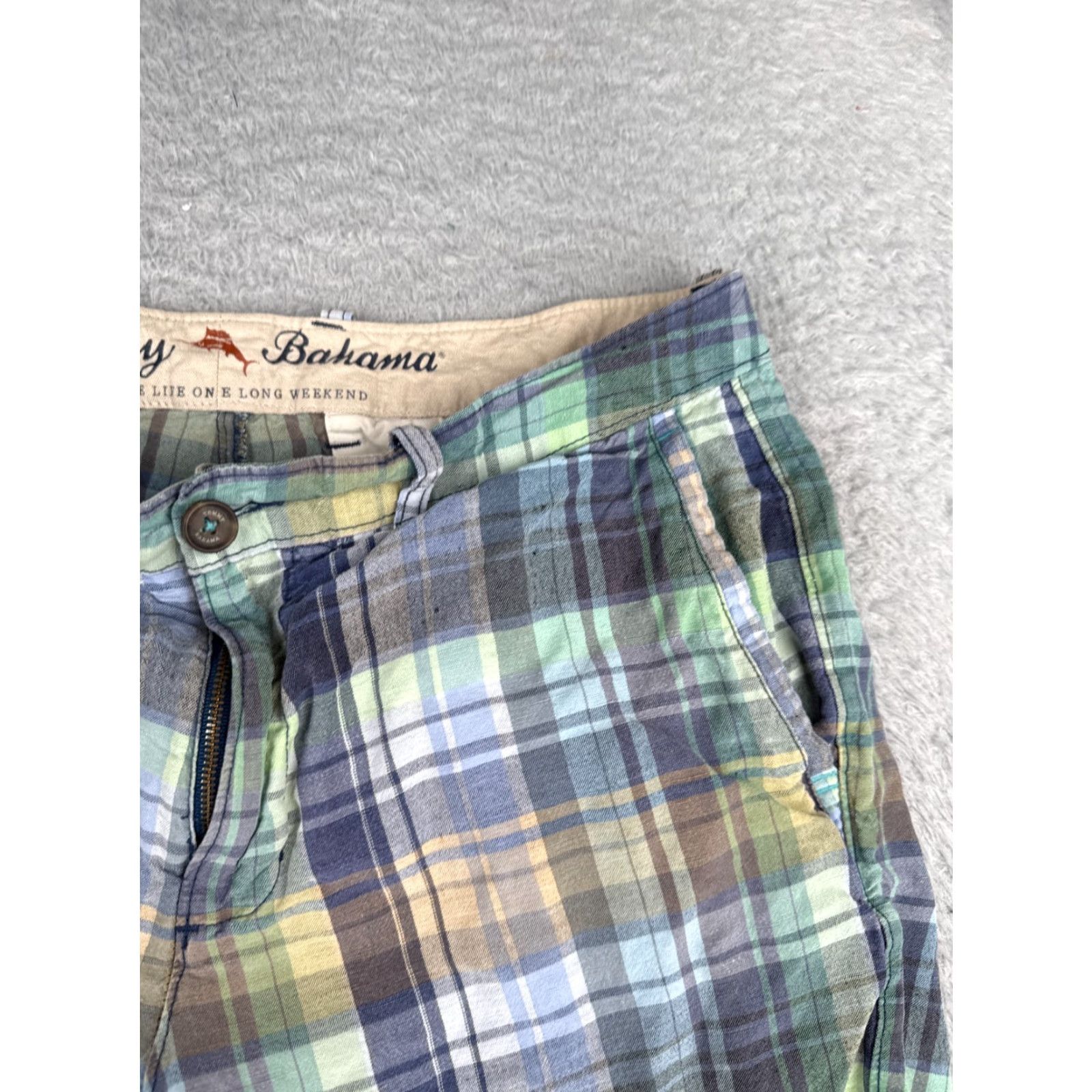 Tommy Bahama Tommy Bahama Shorts Men 33 Blue Plaid Linen Tencel Beach Resort 33x10 Chino Casual Travel Wallet Pockets Slim Relaxed Mens Size US 33 - 5 Thumbnail