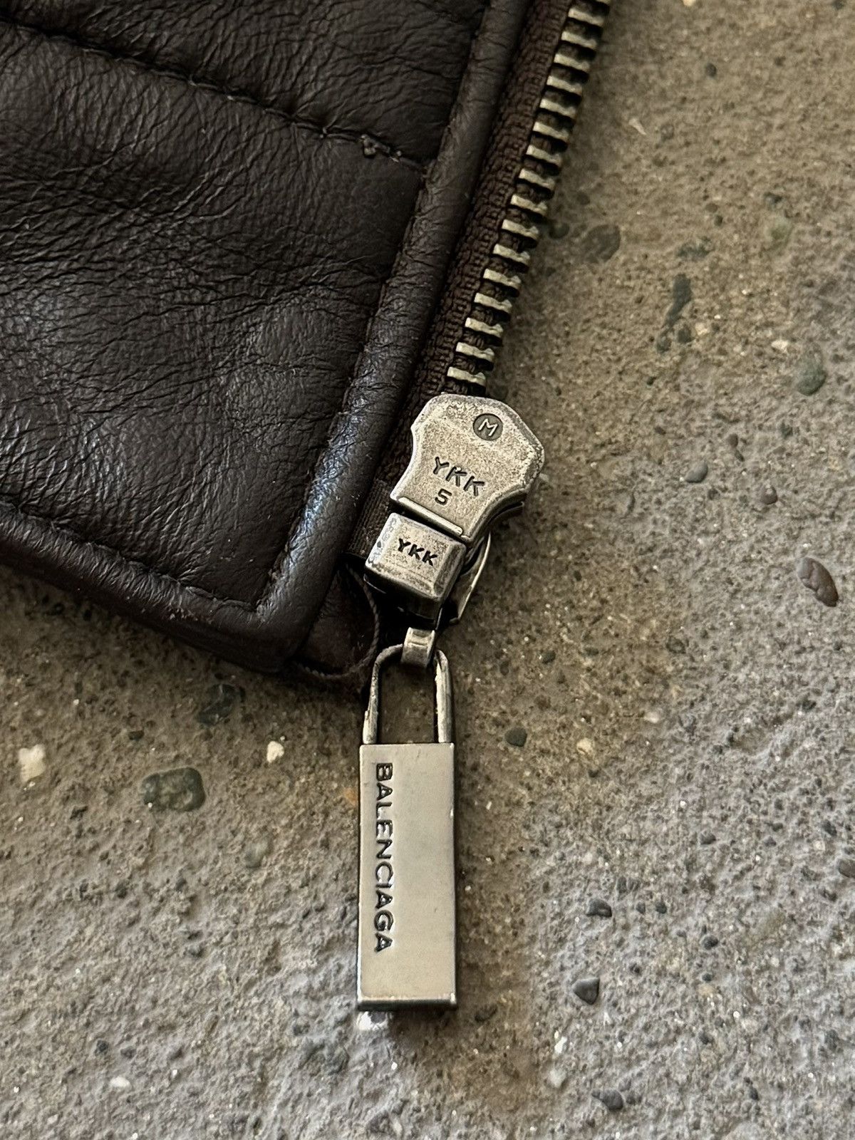 Balenciaga Balenciaga - 1997 -Nicolas Ghesquière -Zip Up Leather Jacket Size US M / EU 48-50 / 2 - 14 Thumbnail