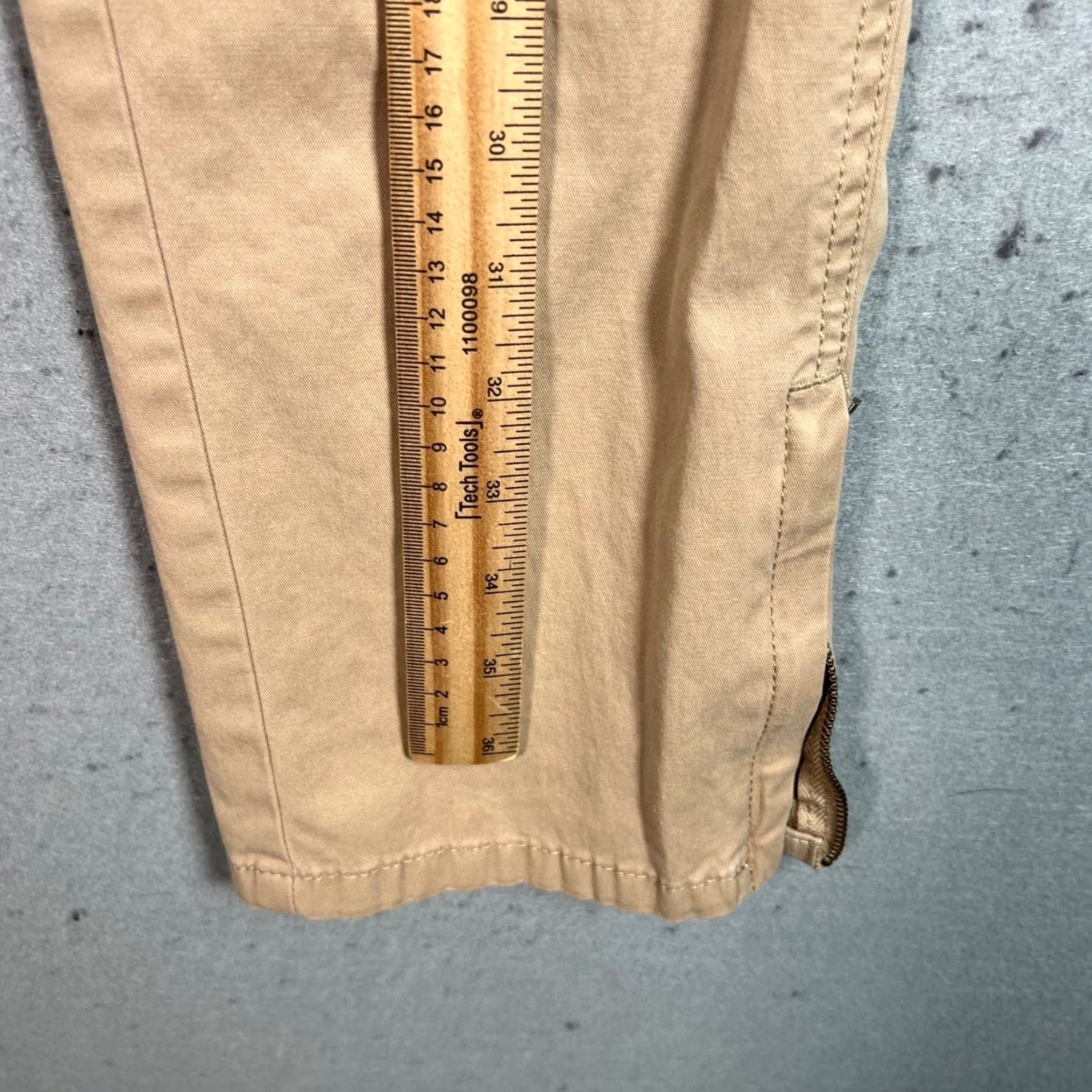 Vintage L.L. Bean Womens Size 4 Cargo Pants Beige Cotton Blend Classic Fit Size 27" / US 4 / IT 40 - 6 Thumbnail