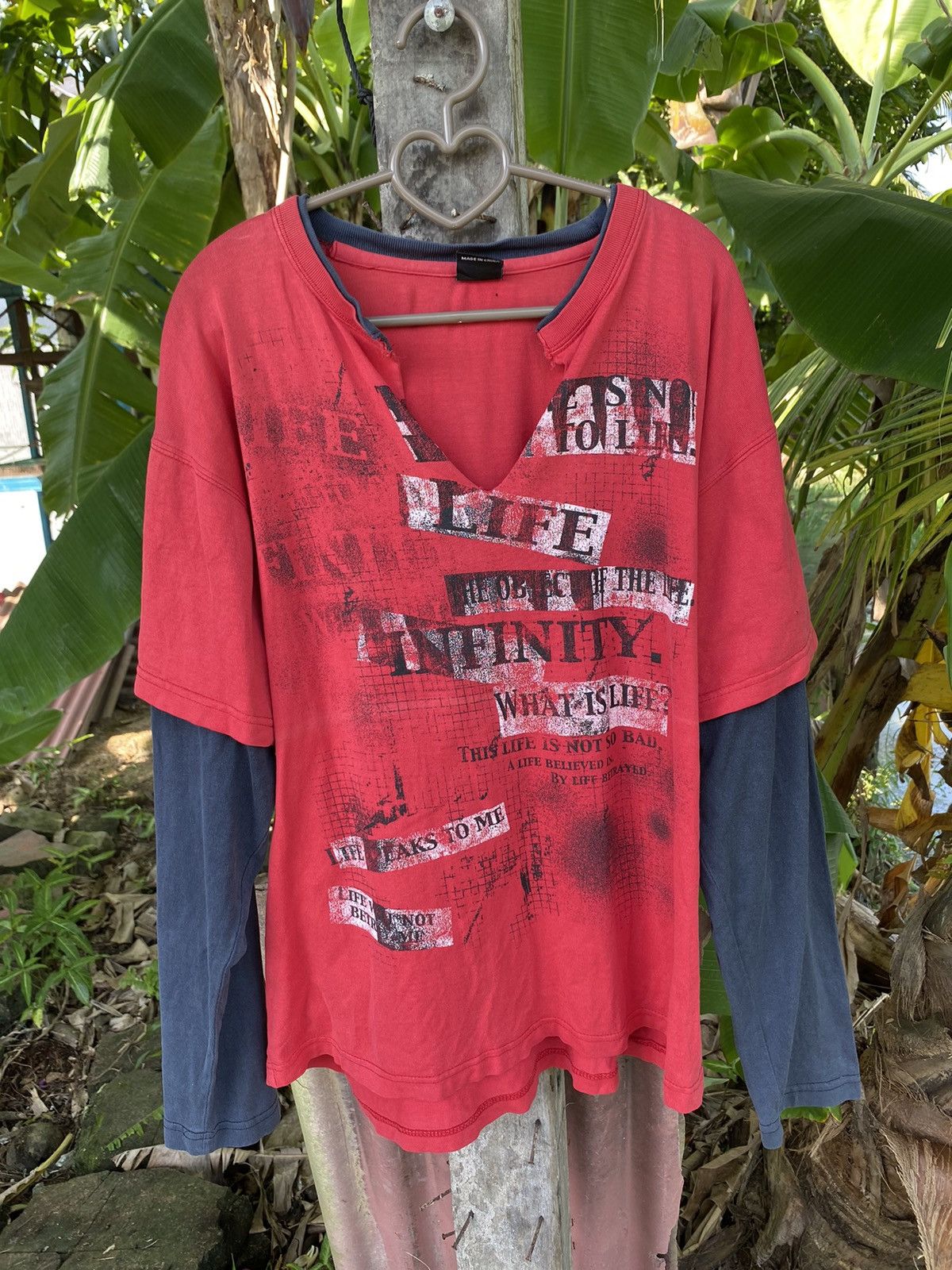 image of Vintage Punk Style Longsleeve Shirt in Red, Men's (Size Medium)