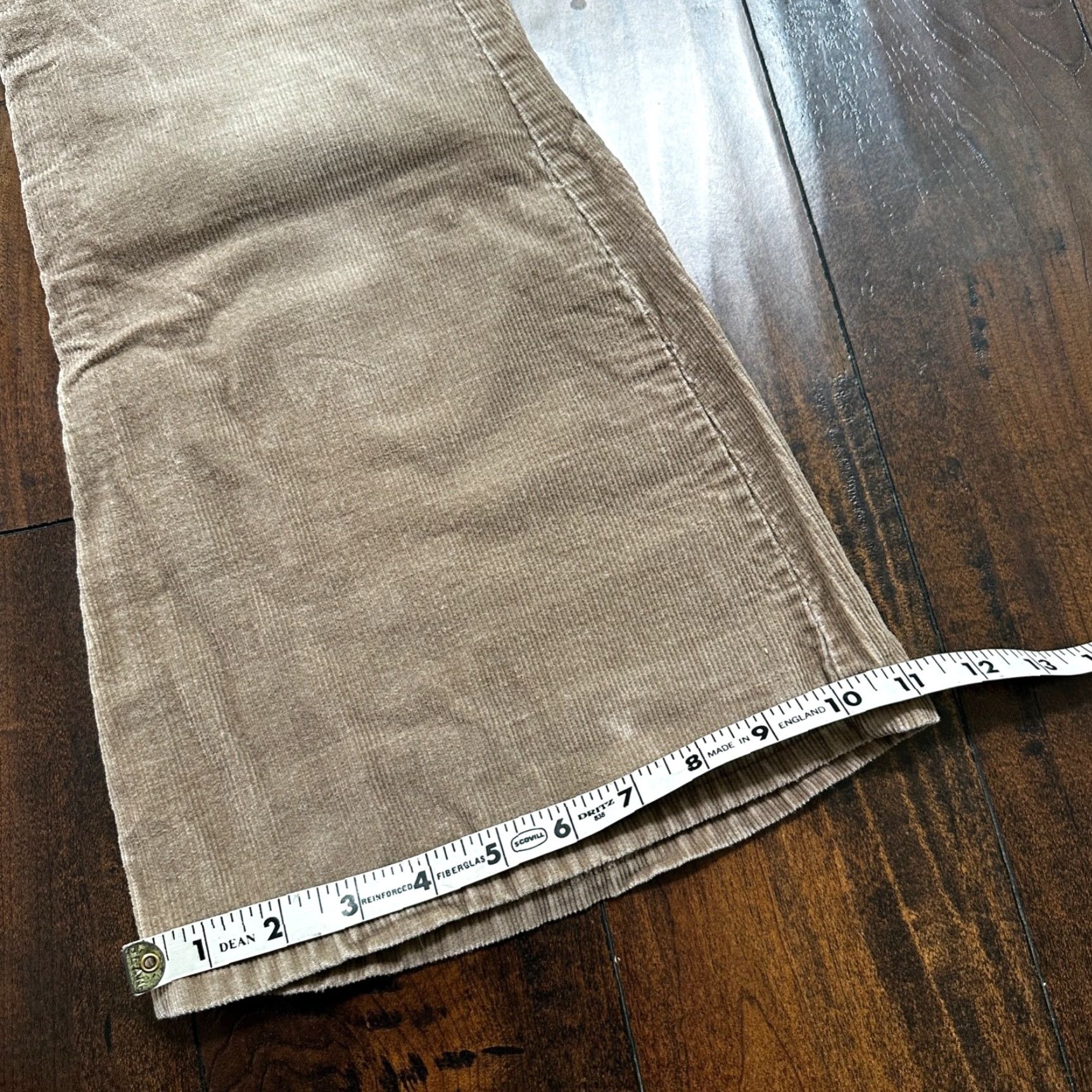 Levi's VINTAGE Levi's 684 Corduroy Bell Bottom Pants 28x29 USA 1970s Disco Brown Mens Size US 28 / EU 44 - 4 Thumbnail