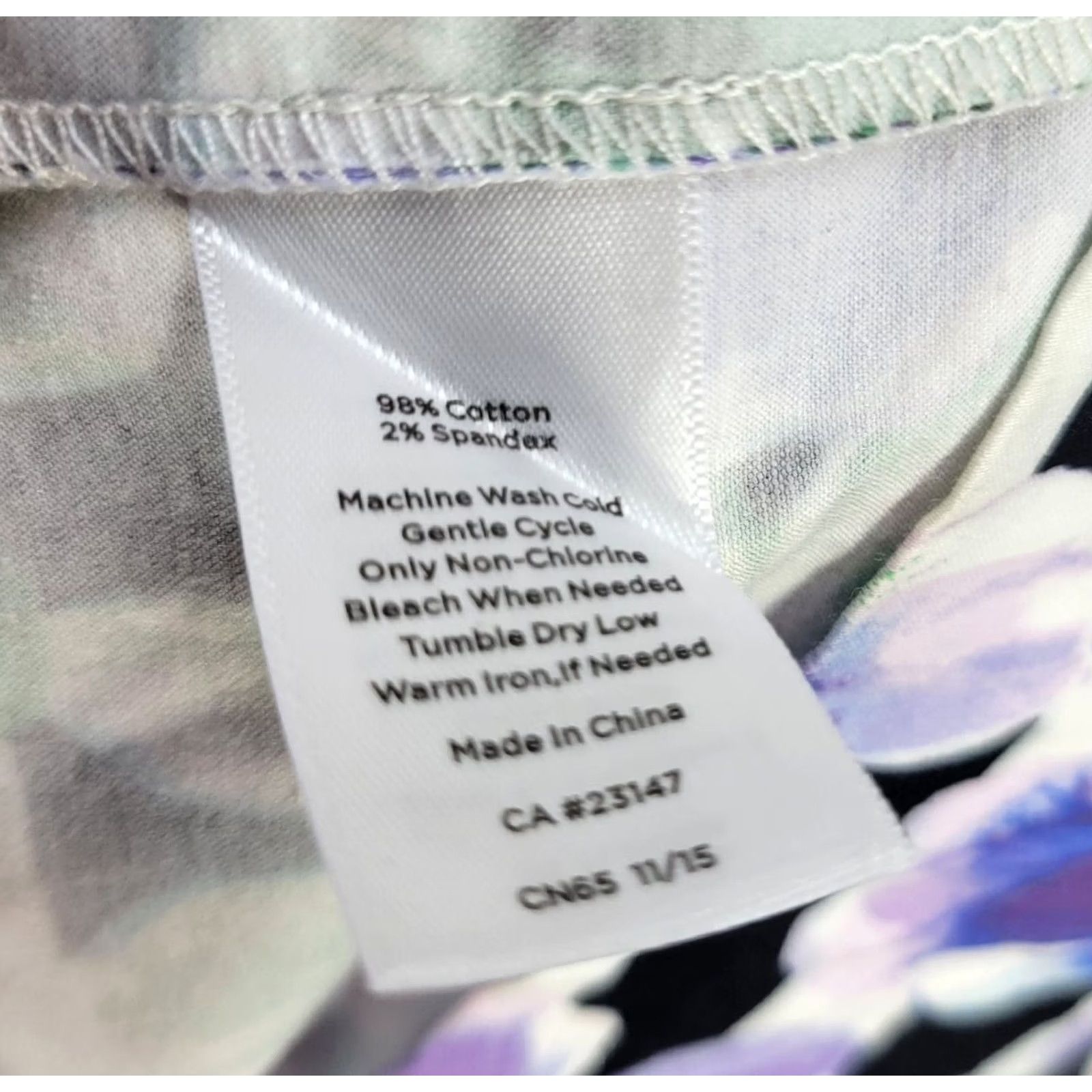 Talbots Talbots Skirt Knee Length Casual Regular 8 White Black Purple Floral Pleated Cotton Womens Size 30" / US 8 / IT 44 - 5 Thumbnail