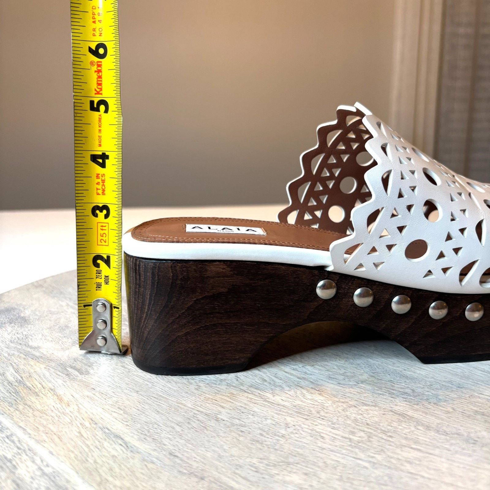 Alaia Alaia White Leather Clog Mules Wooden Platform EU 40 US 8.5 Size US 8.5 / IT 38.5 - 12 Thumbnail