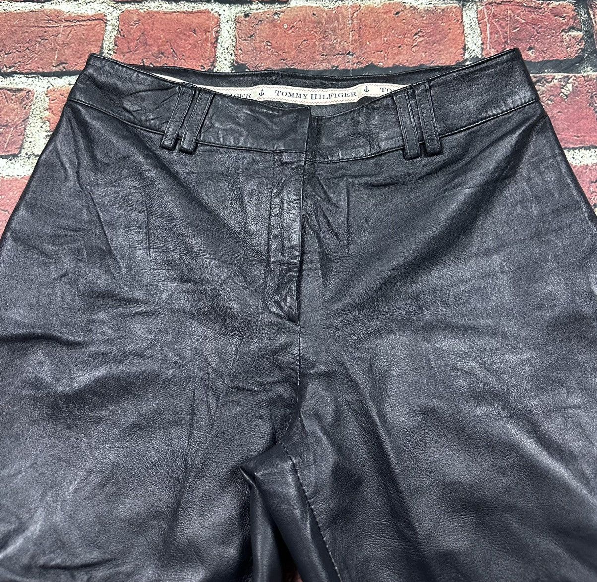 Tommy Hilfiger Vintage Tommy Hilfiger Leather Pants Motorcycle Y2K 33x32 Size 34" / US 12 / IT 48 - 4 Thumbnail