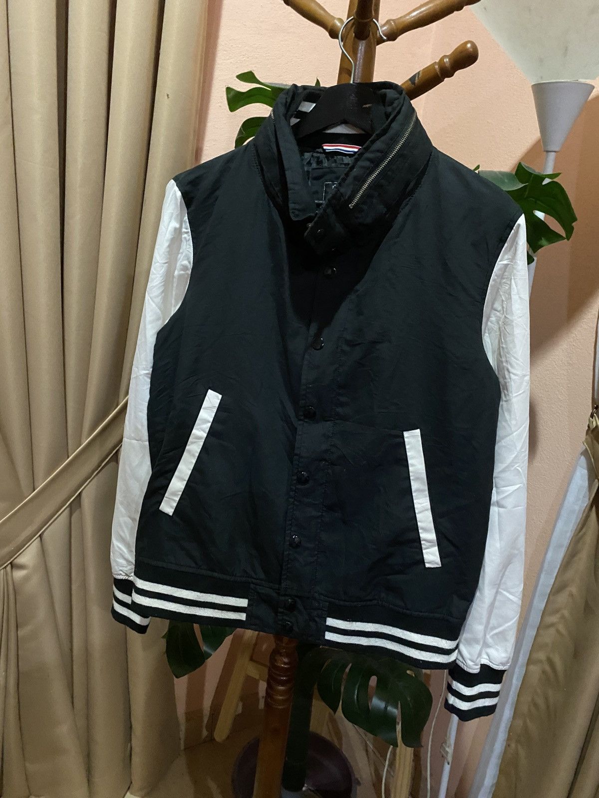 Beams Japan Vintage BEAMS HEART Varsity Jacket Black White Two-Tone Size US S / EU 44-46 / 1 - 4 Thumbnail
