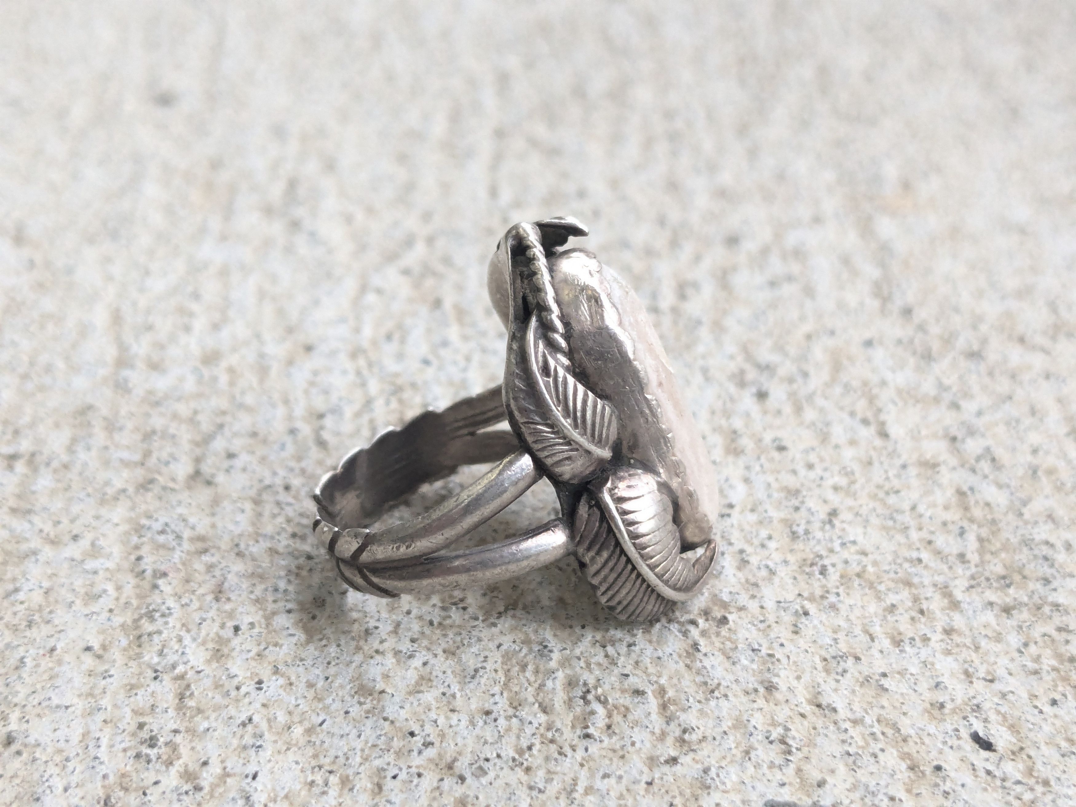 Jewelry × Sterling Silver × Vintage Vintage Sterling Silver Ring MOP Les Baker 6 Navajo Native Size ONE SIZE - 7 Thumbnail