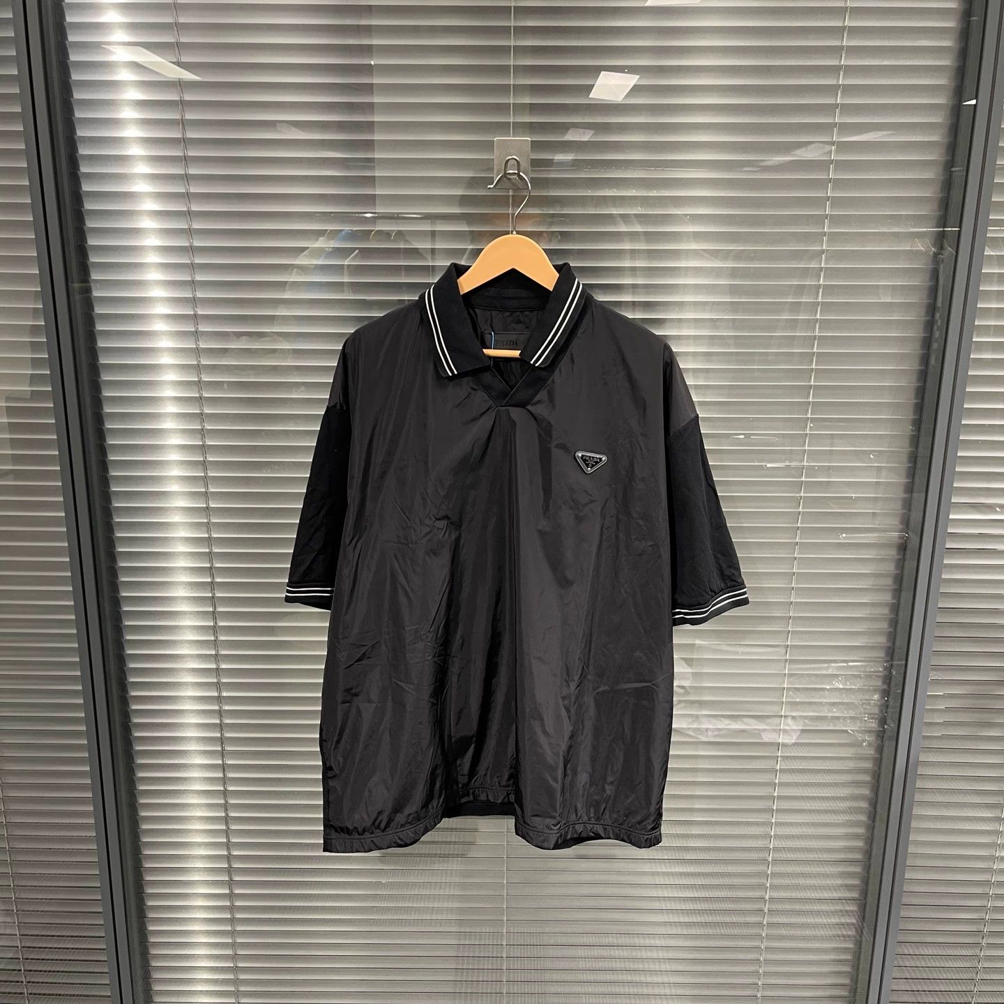 Prada Prada 23ss Recycled Nylon Collared Short Sleeve L 99New Size US L / EU 52-54 / 3 - 1 Thumbnail