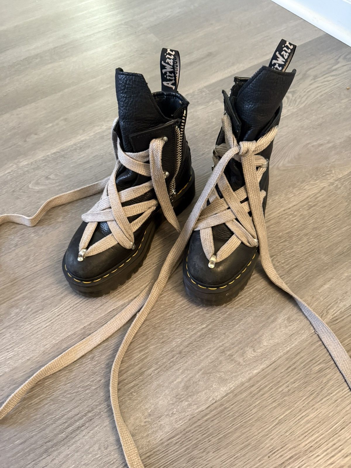 Dr. Martens × Rick Owens Rick Owens x Dr.Martens 1460 Quad Sole Size US 7 / EU 40 - 1 Thumbnail