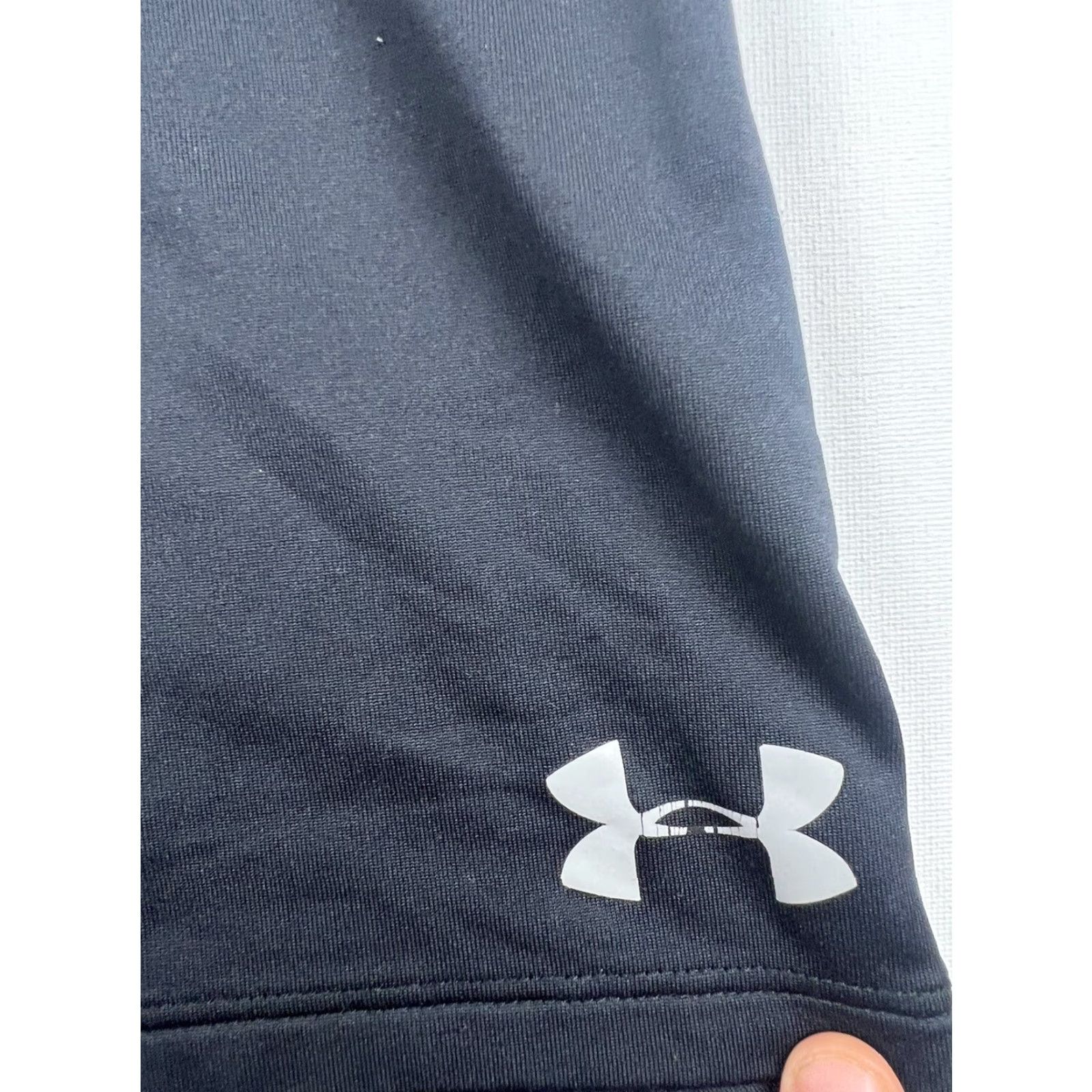 Under Armour Under Armour Shirt Men Small Black Long Sleeve T-Shirt Crew Neck Athletic Regular Size US S / EU 44-46 / 1 - 5 Thumbnail