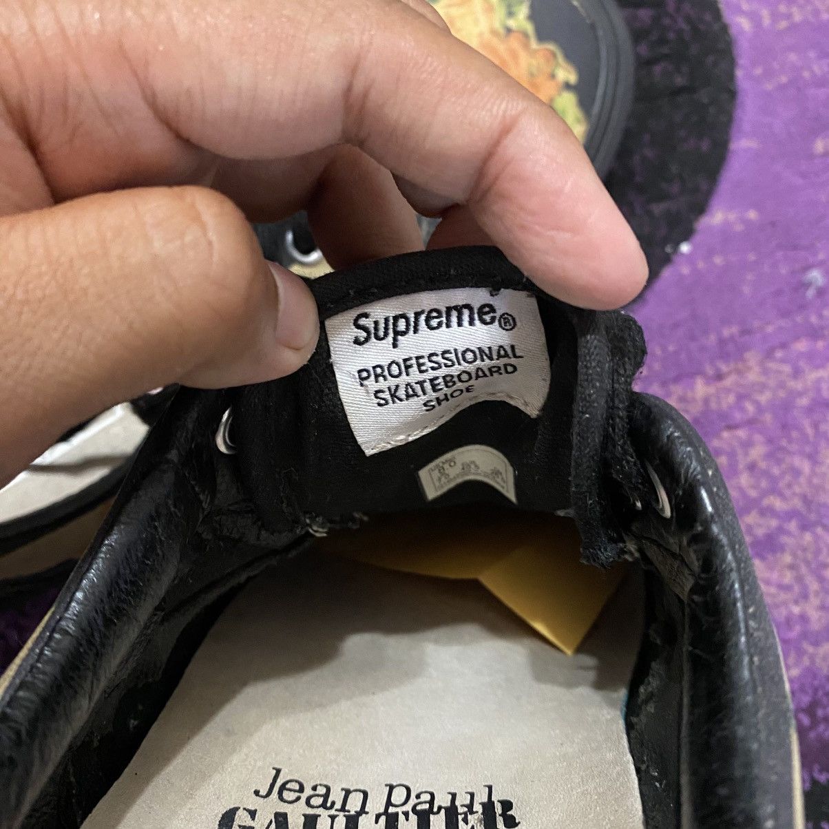 Supreme × Vans Vans Supreme Jean Paul Gaultier Era Pro Black Floral Size US 7 / EU 40 - 5 Thumbnail