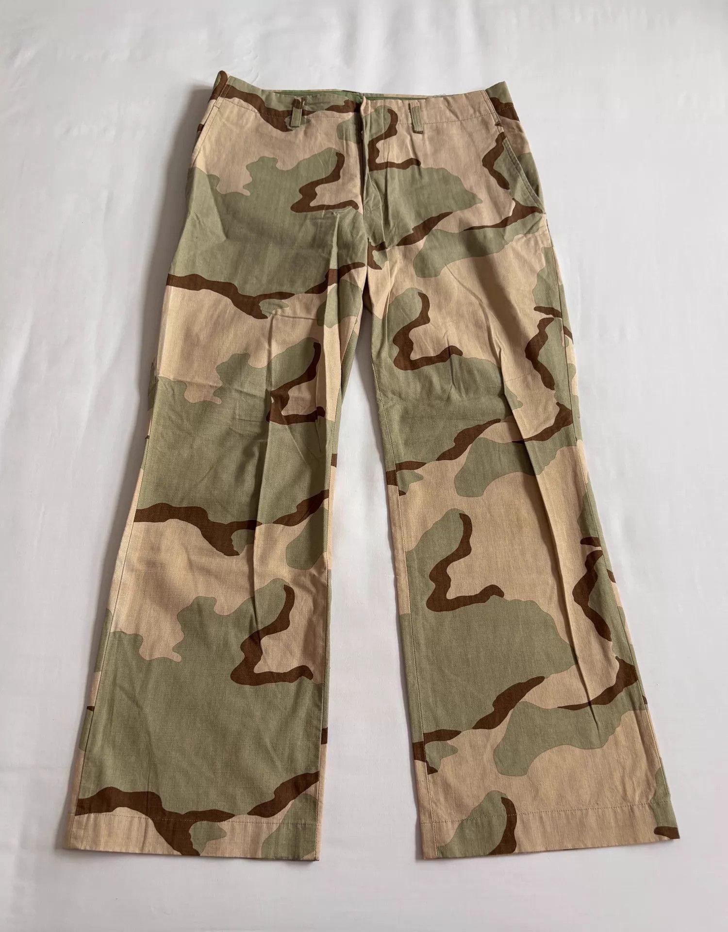 Junya Watanabe Junya Watanabe Camo 8/9 Length Vintage Pants Size US 32 / EU 48 - 1 Thumbnail