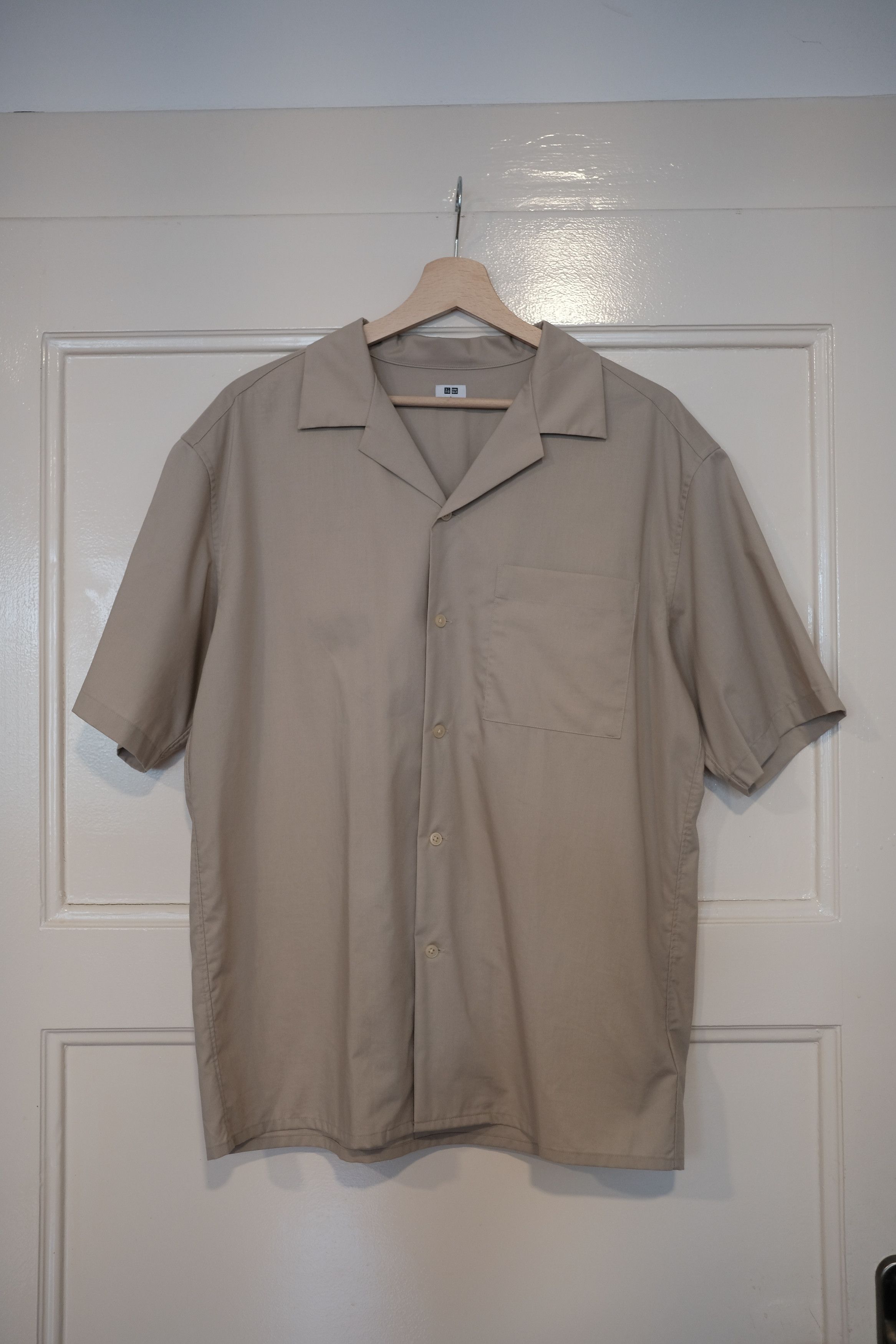 Uniqlo Uniqlo Modal Cotton Open Collar Short Sleeve Shirt beige S Size US S / EU 44-46 / 1 - 1 Thumbnail
