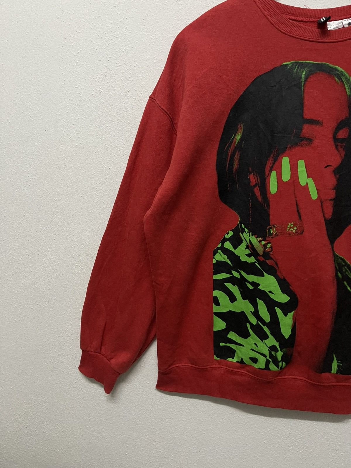 Billie Eilish × Divided × Vintage 2020 BILLIE EILISH SWEATSHIRT BIG PRINT FRONT SPELLOUT BACK Size US M / EU 48-50 / 2 - 4 Thumbnail