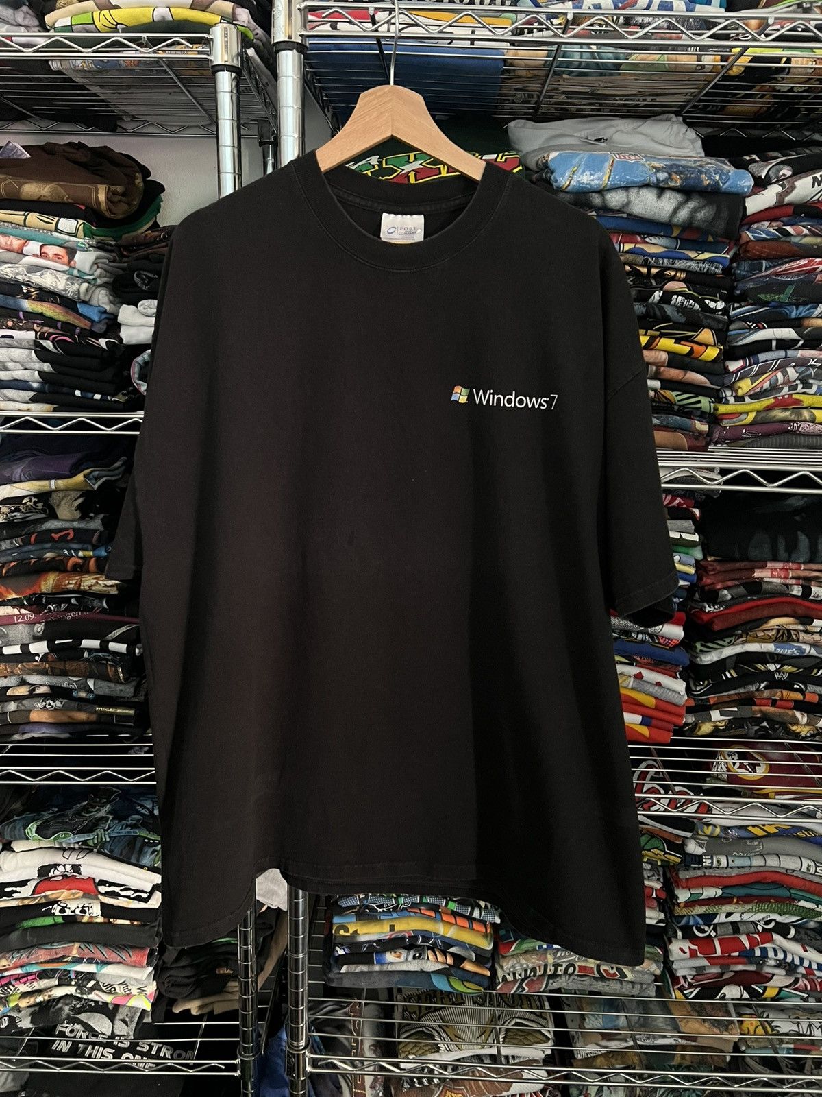 Microsoft 2009 Introducing Windows 7 Software Promo Y2K Tee Size US XXL / EU 58 / 5 - 2 Thumbnail