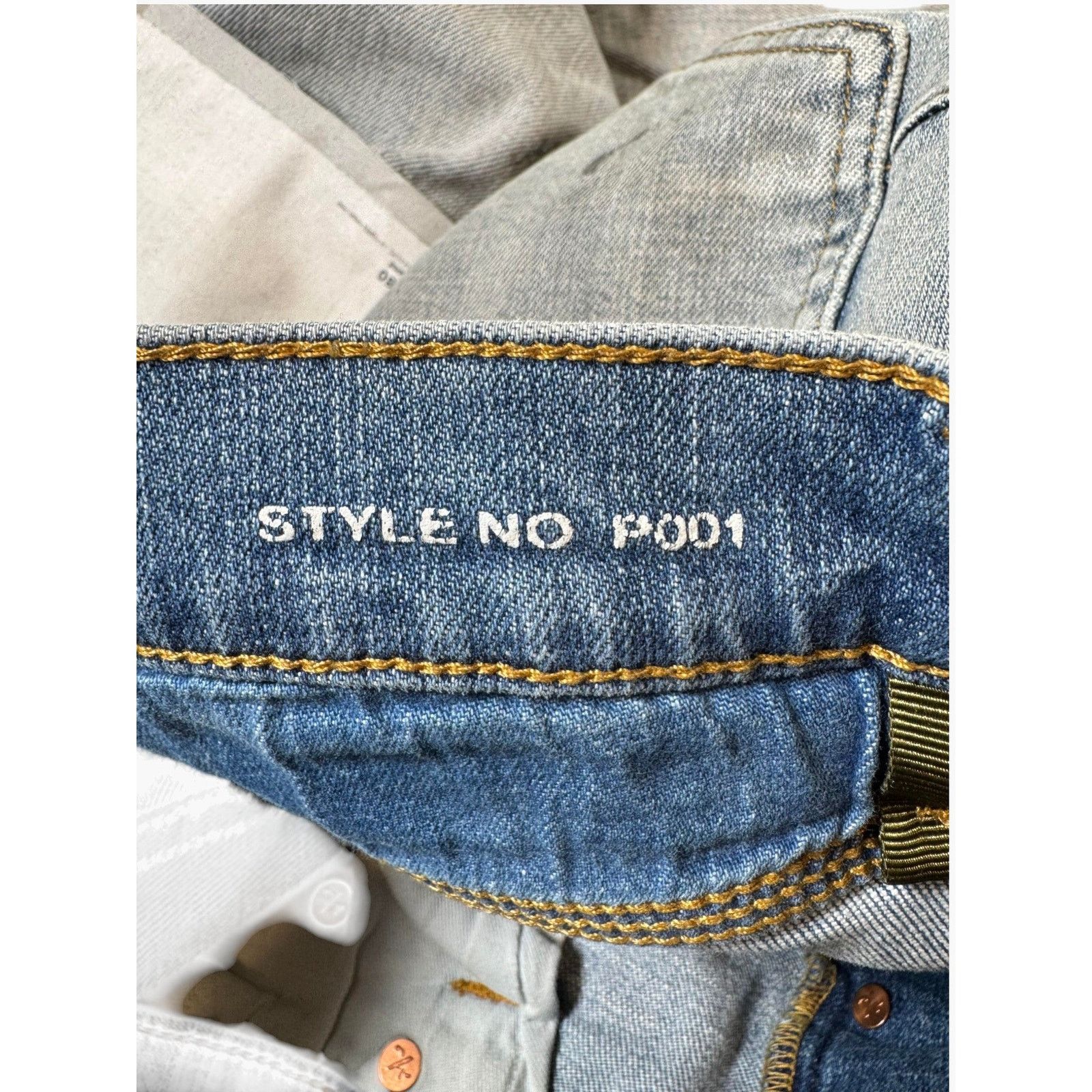 Purple Brand Purple Brand Distressed Light Wash Jeans Size US 31 - 4 Thumbnail