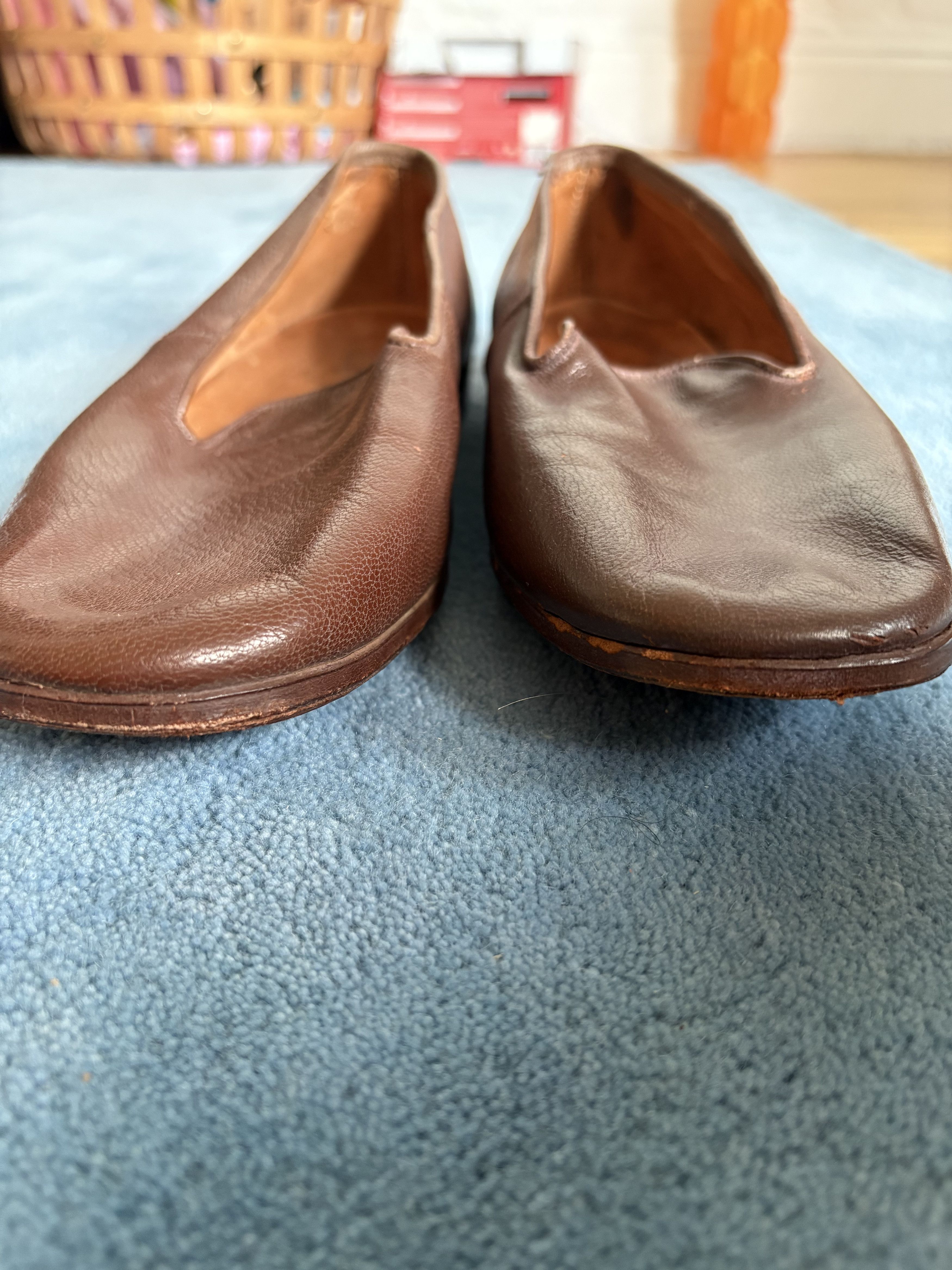 Other Vintage G.T. Hawkins Leather Slip-Ons (1946) Size US 6 / EU 39 - 1 Thumbnail