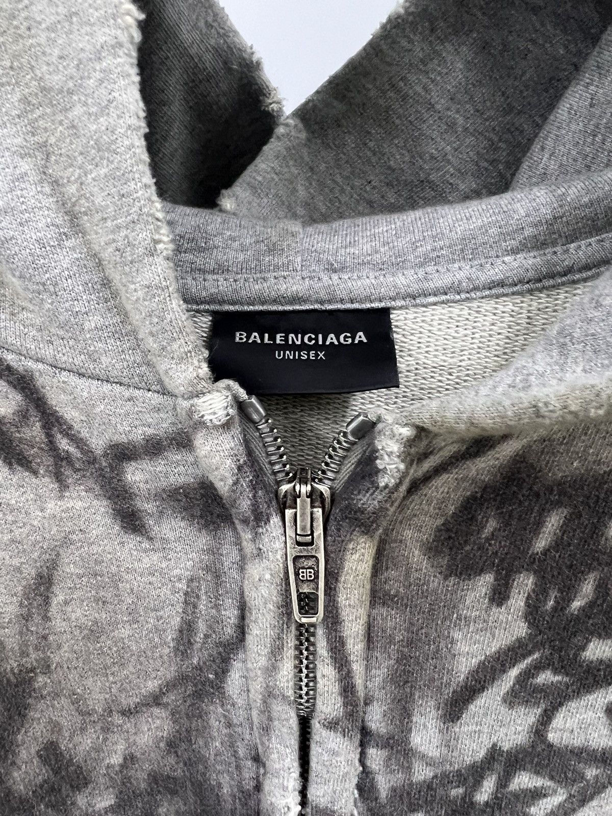 Balenciaga Balenciaga SS23 grey skate graffiti zip hoodie Size US M / EU 48-50 / 2 - 4 Thumbnail