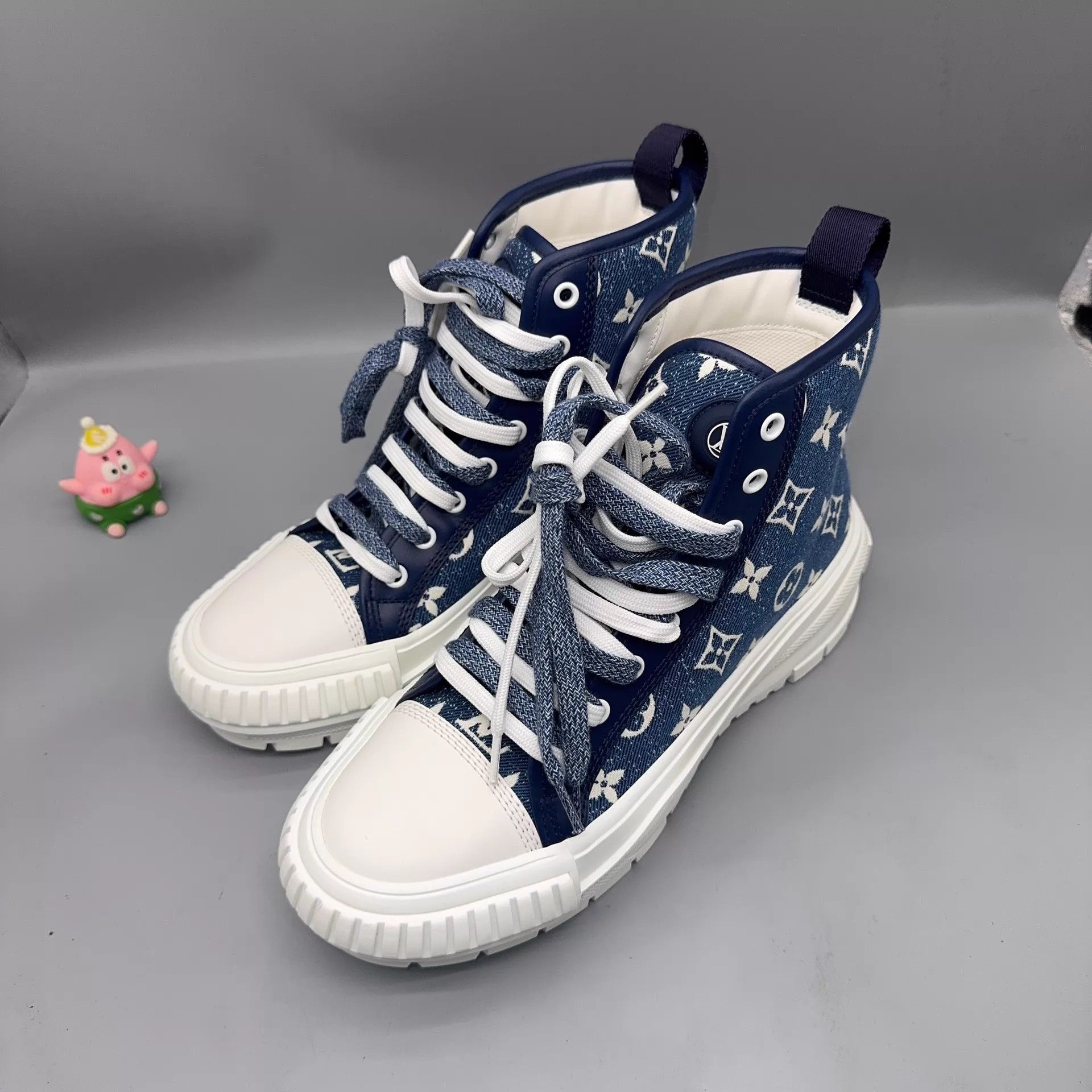 Louis Vuitton LOUIS VUITTON Squad Boot Monogram White/Blue 37.5 Size US 7 / IT 37 - 1 Thumbnail