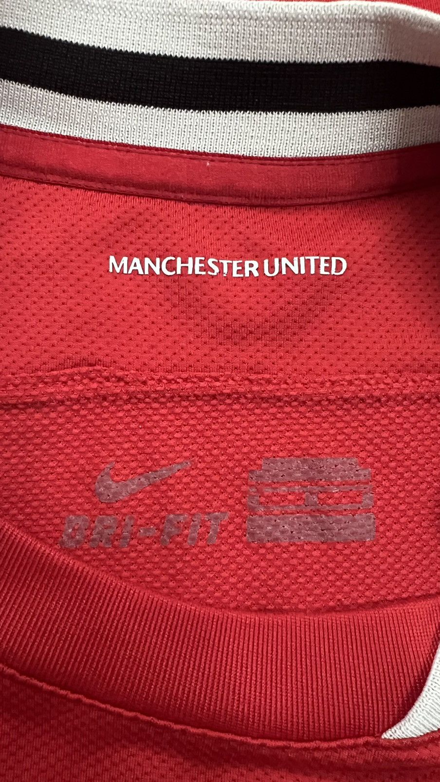 Nike FC Manchester United Wayne Rooney nike vintage jersey AON Size US M / EU 48-50 / 2 - 8 Thumbnail