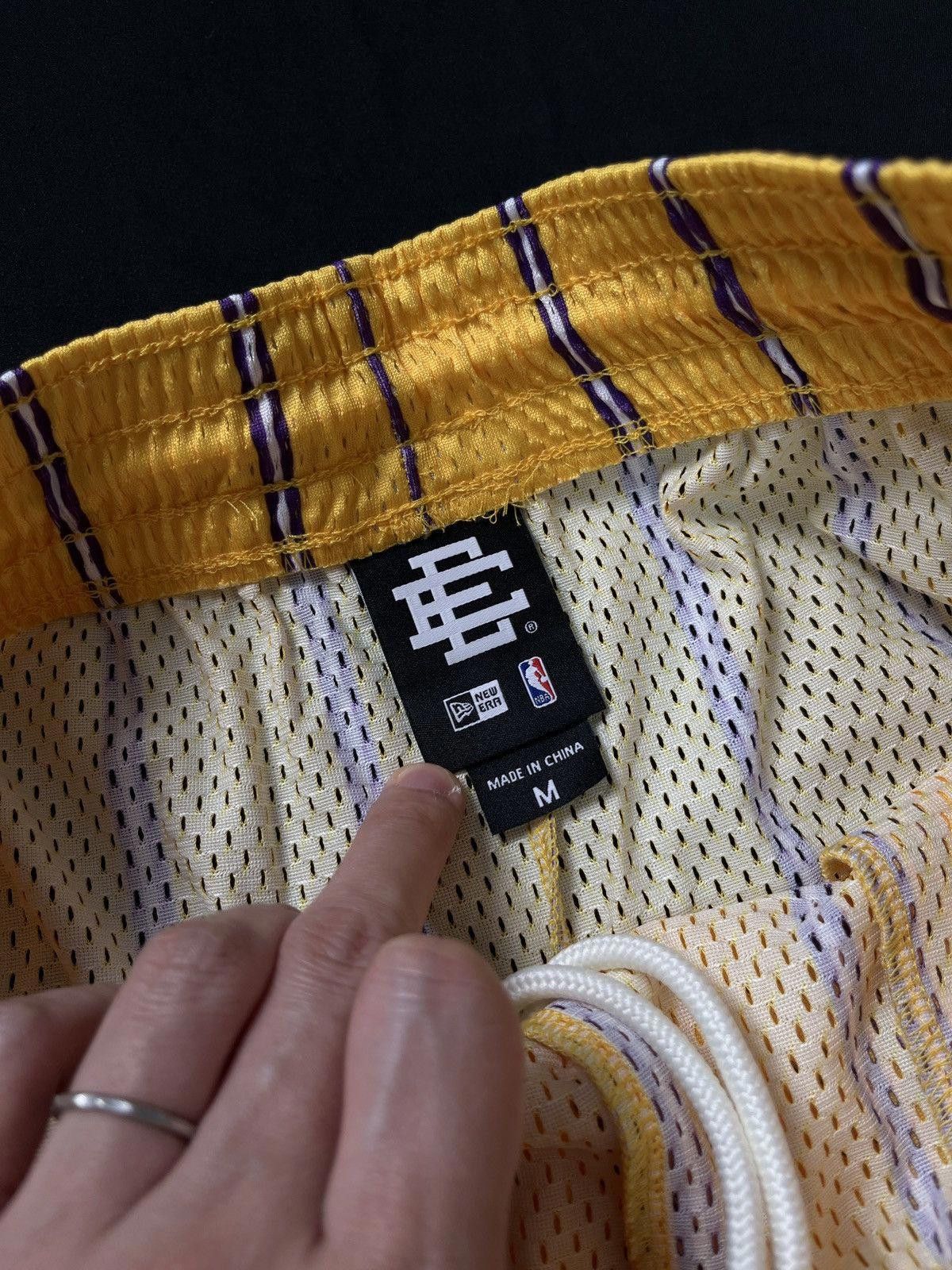 Eric Emanuel Rare Eric Emanuel New Era NBA Los Angeles Lakers Shorts M Size US 30 / EU 46 - 2 Thumbnail