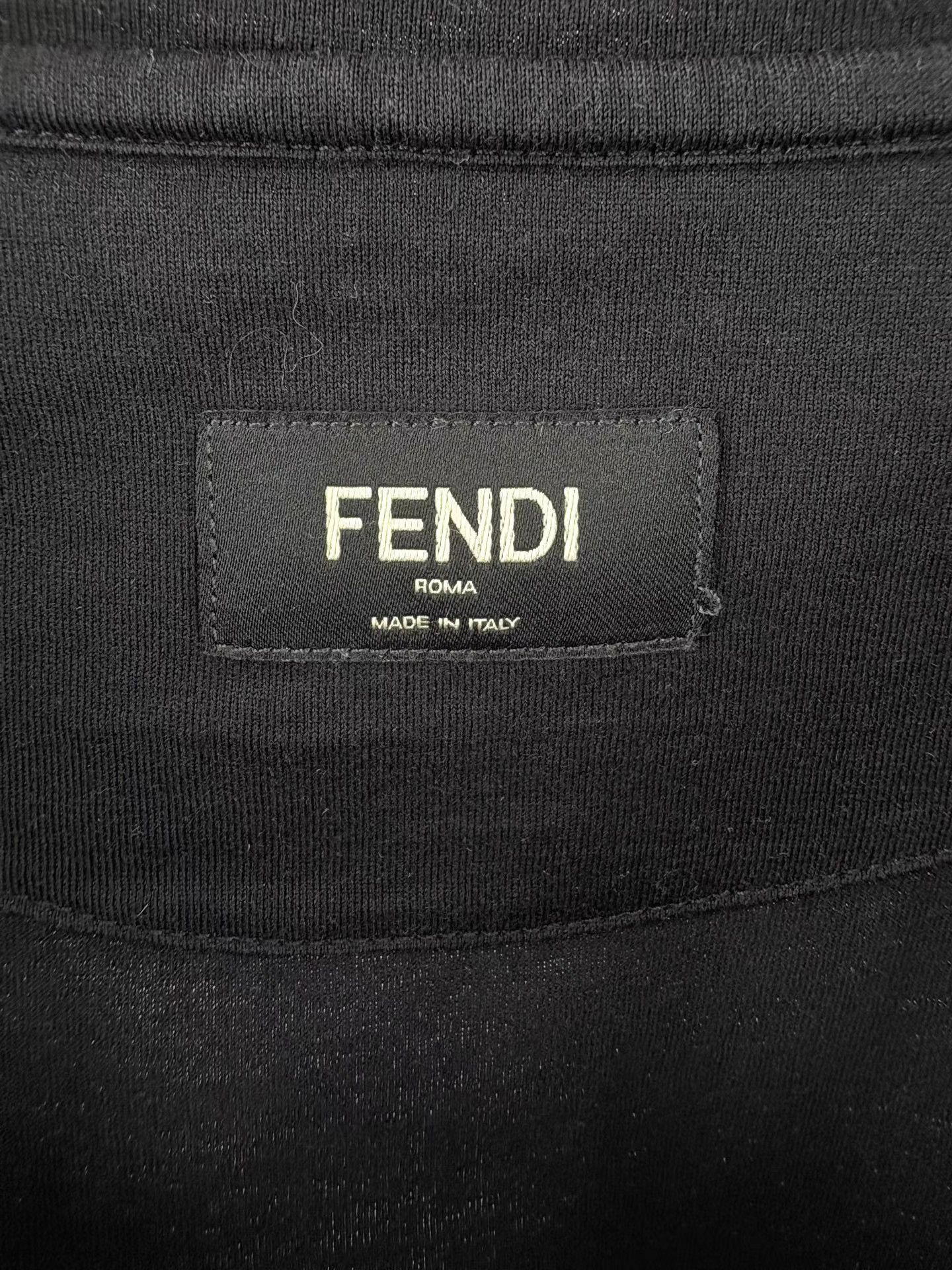 Fendi FENDI FF Embroidered Logo Short Sleeve K1 Size US M / EU 48-50 / 2 - 3 Thumbnail