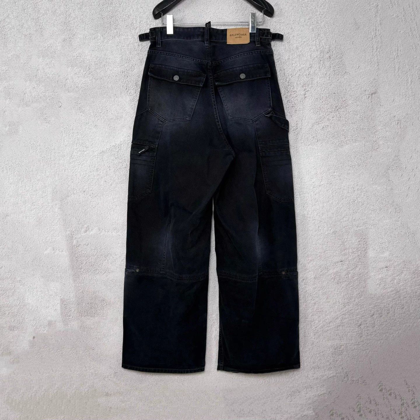 Balenciaga Balenciaga Distressed Tag Denim Jeans XS Size US 26 / EU 42 - 2 Thumbnail
