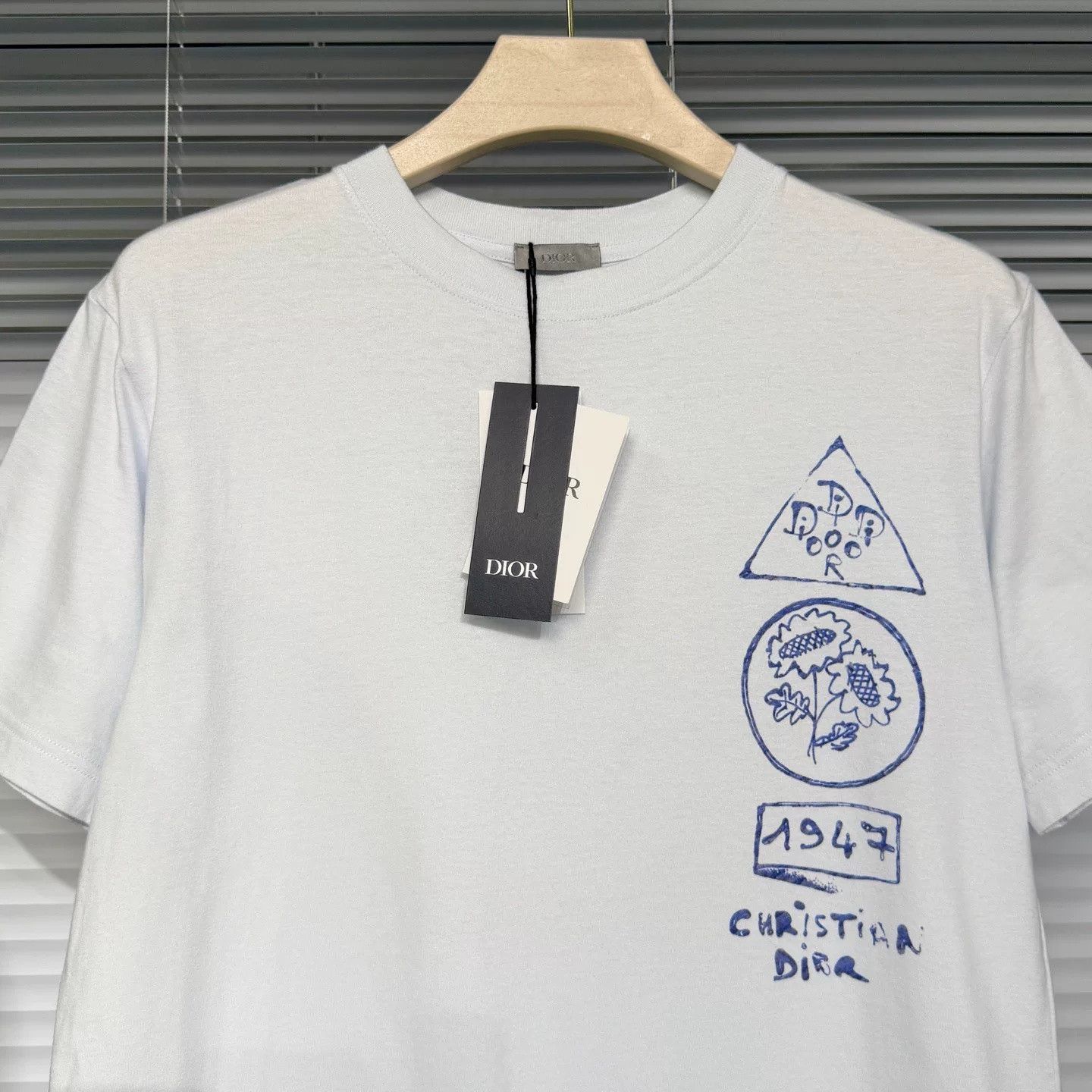 Dior Dior 1947 Collection Plant House Graffiti T-Shirt Size US XS / EU 42 / 0 - 3 Thumbnail