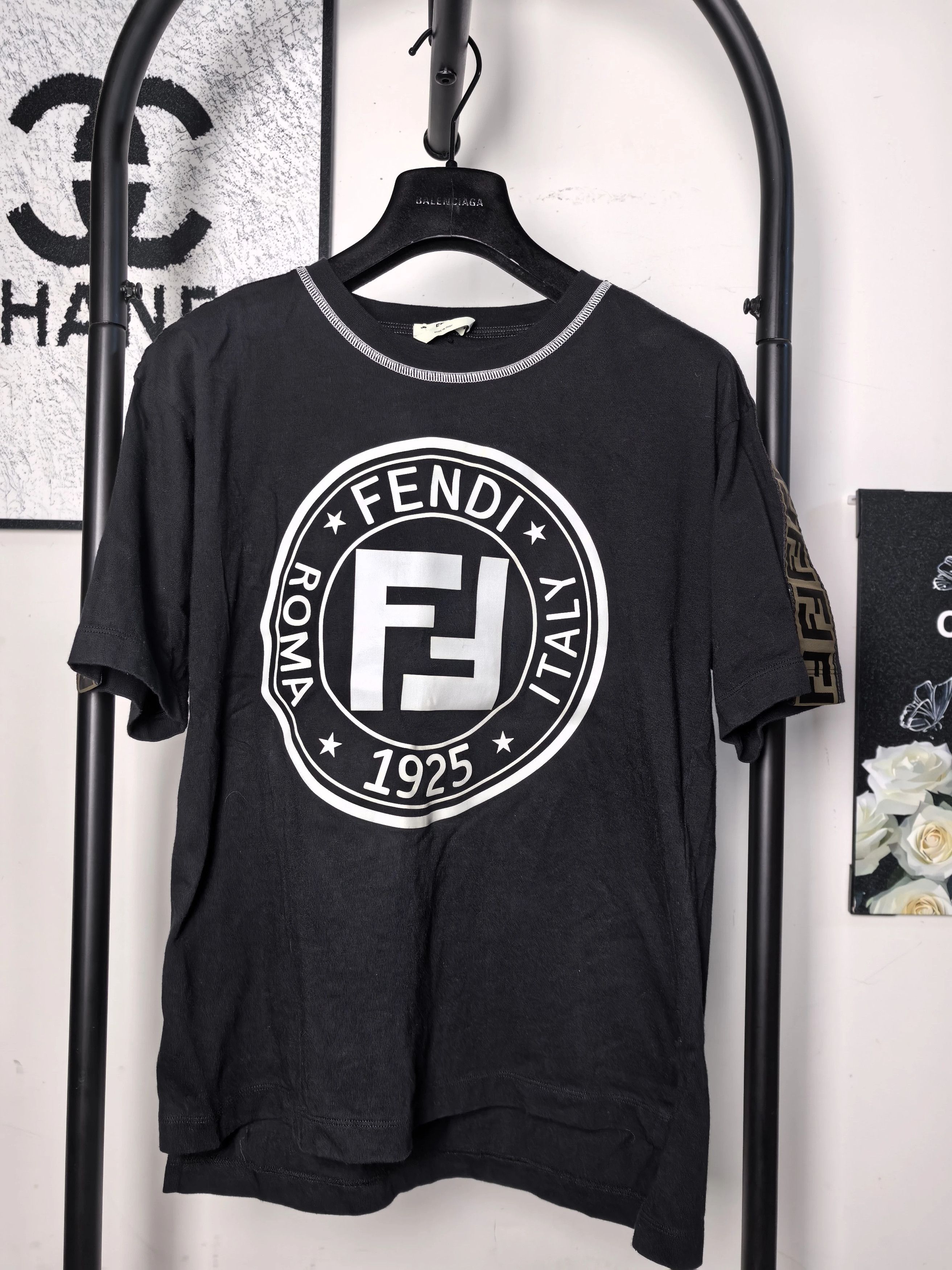 Fendi Fendi FF Logo Tape Short Sleeve T-Shirt Size XS / US 0-2 / IT 36-38 - 1 Thumbnail